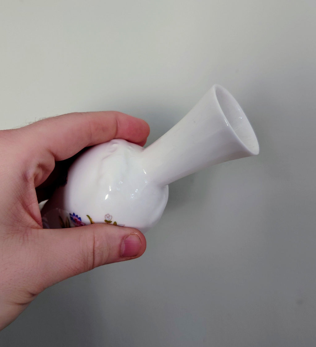 Aynsley Small Bud Vase Cottage Garden Fine Bone China Porcelain Made in England Country Cottage Pattern Collectable Vintage