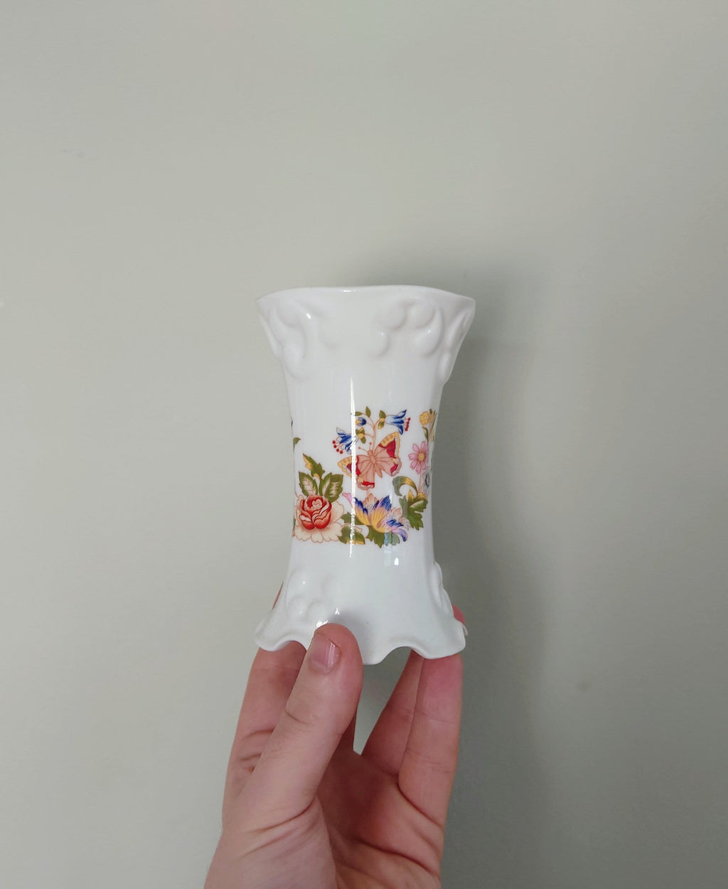 Aynsley bouquet Vase Small Posey Cottage Garden Fine Bone China Porcelain Made in England Country Cottage Pattern Collectable Vintage