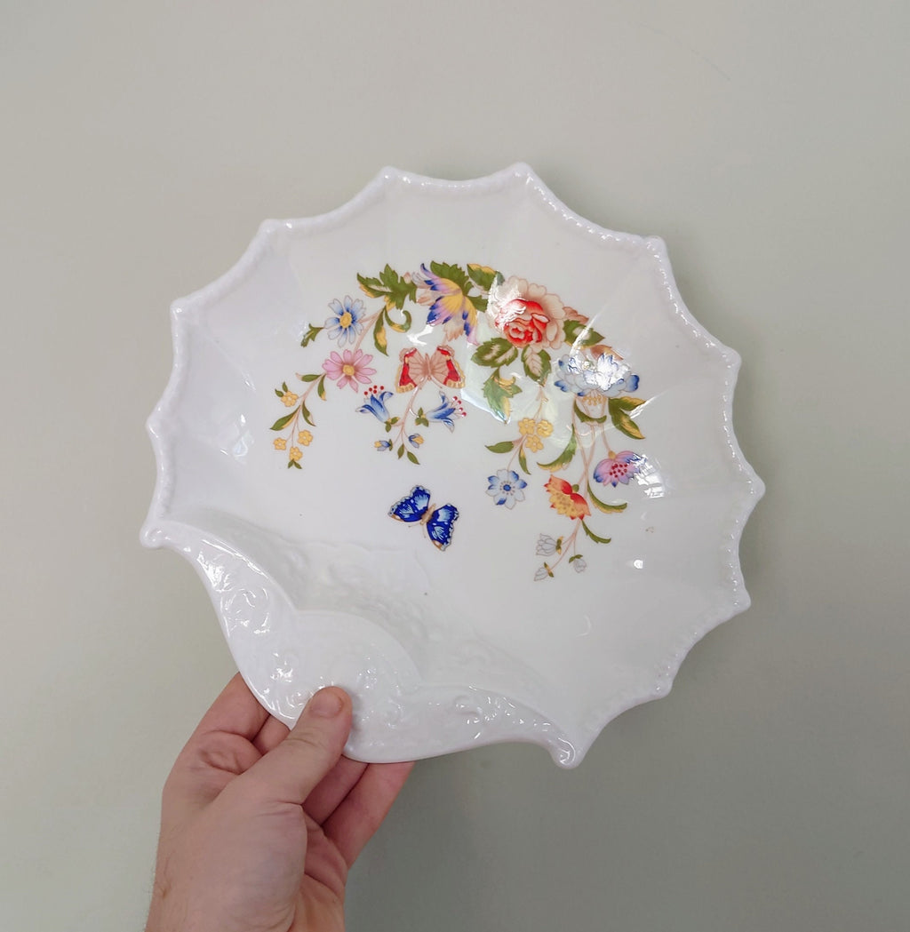 Shell Shaped Dish Cottage Garden Aynsley Fine Bone China Porcelain Made in England Cottage Garden Pattern Collectable Gift Vintage