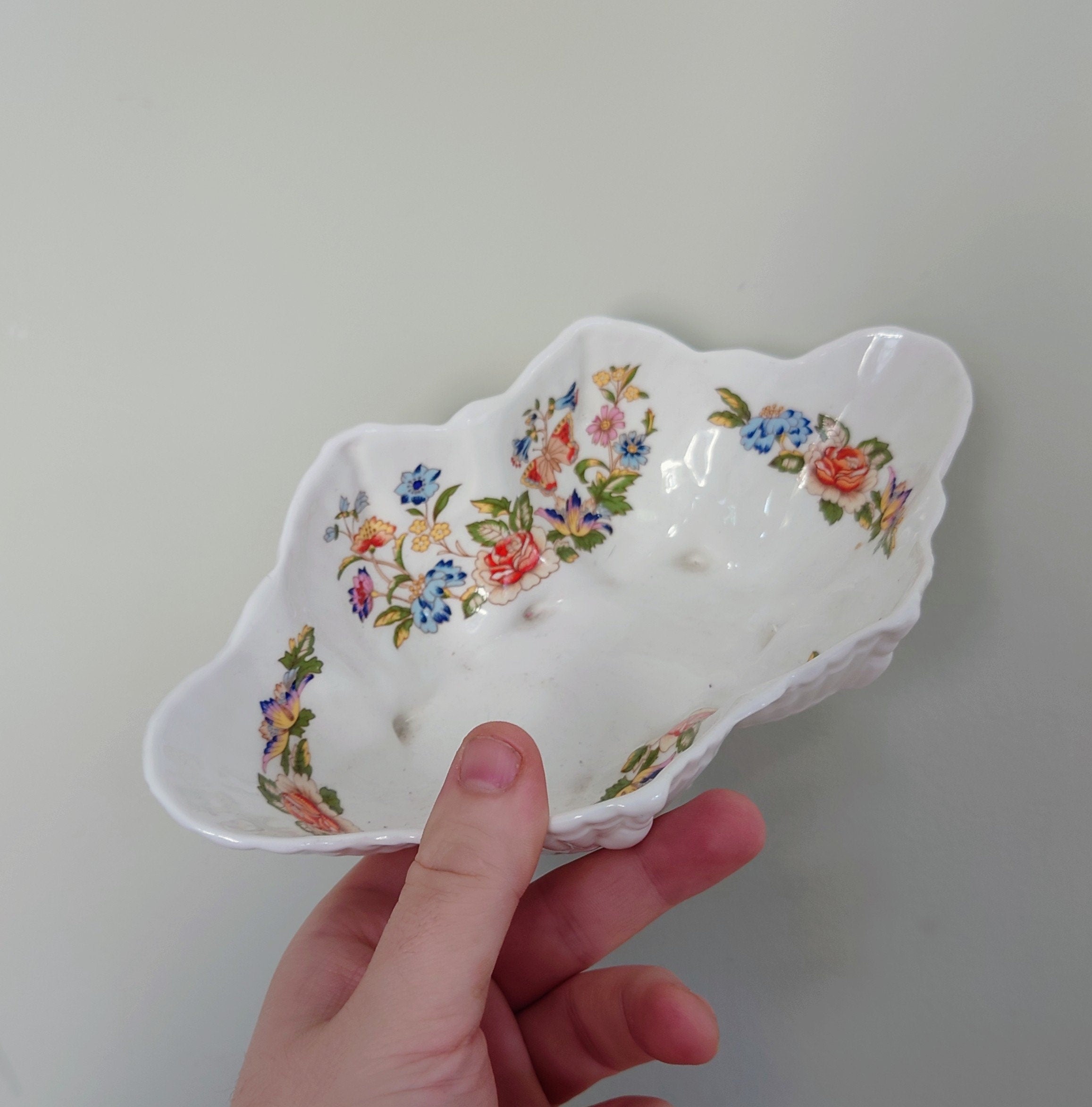 Oval Shell Shaped Dish Cottage Garden Aynsley Fine Bone China Porcelain Made in England Cottage Garden Pattern Collectable Gift Vintage