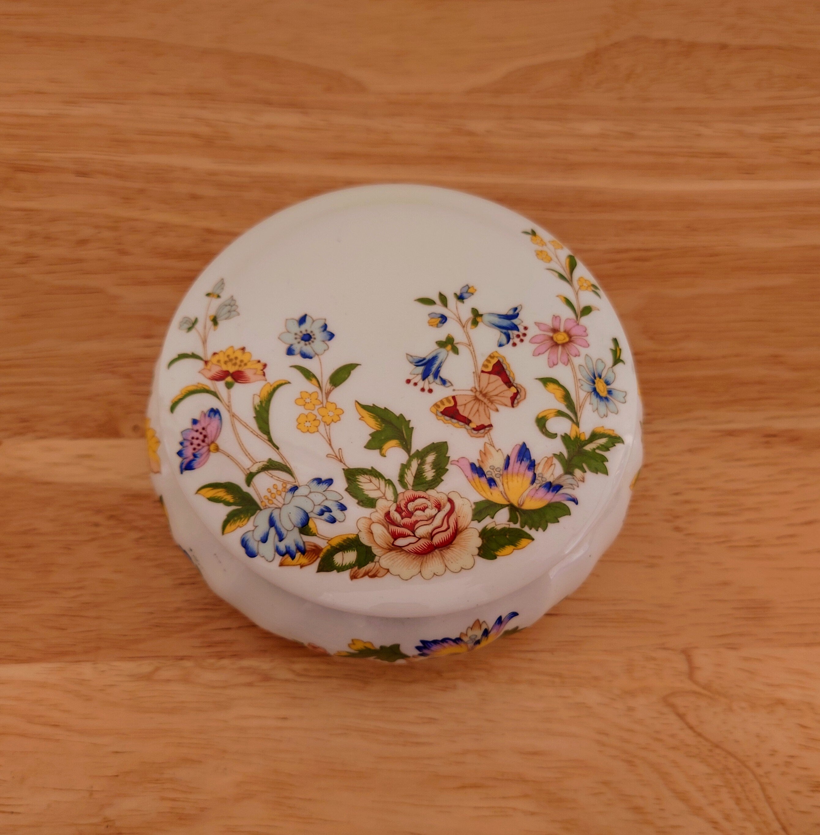Round Trinket Box Cottage Garden Aynsley Jewellery Fine Bone China Porcelain Made in England Cottage Garden Pattern Collectable Vintage
