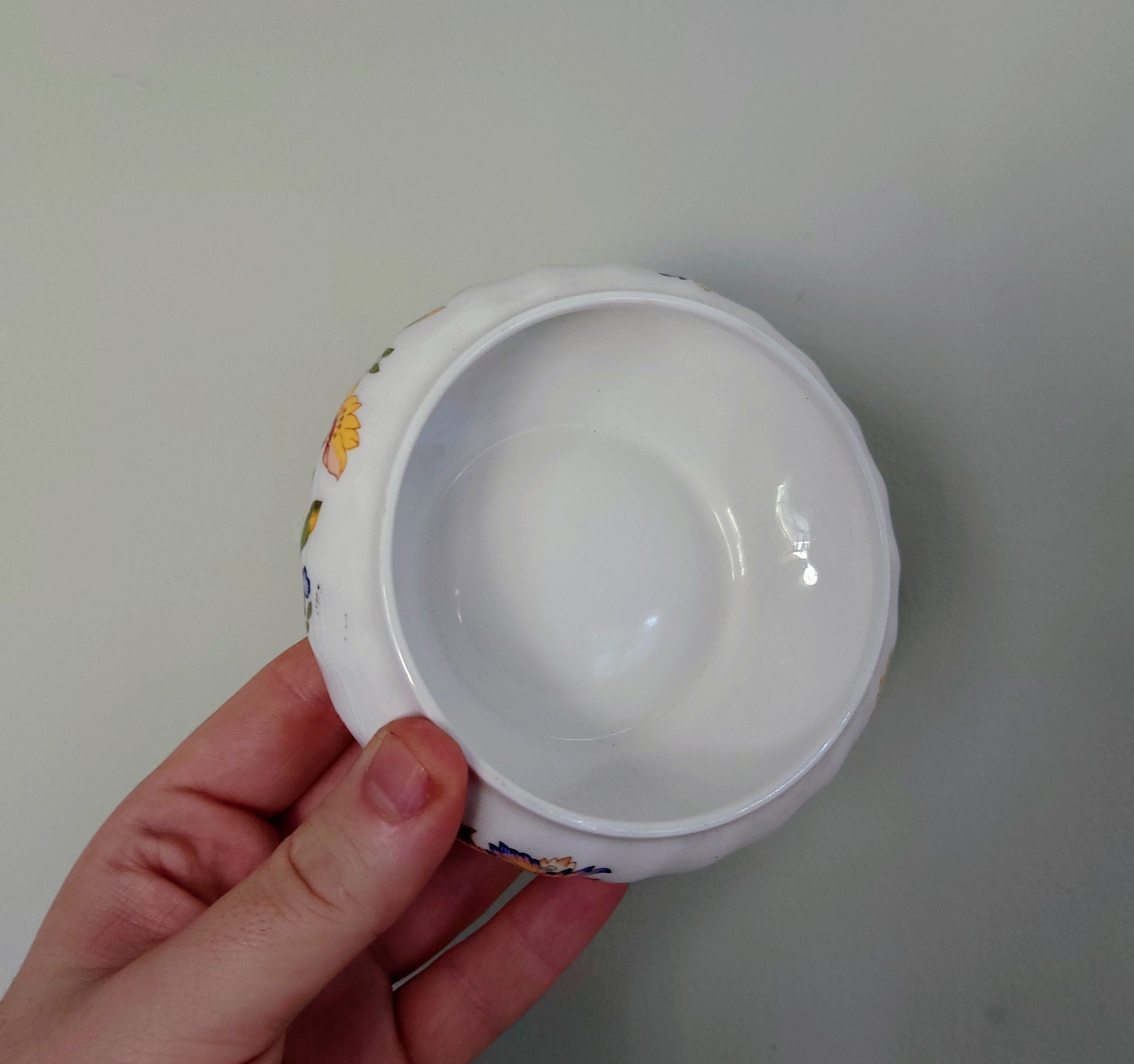 Round Trinket Box Cottage Garden Aynsley Jewellery Fine Bone China Porcelain Made in England Cottage Garden Pattern Collectable Vintage
