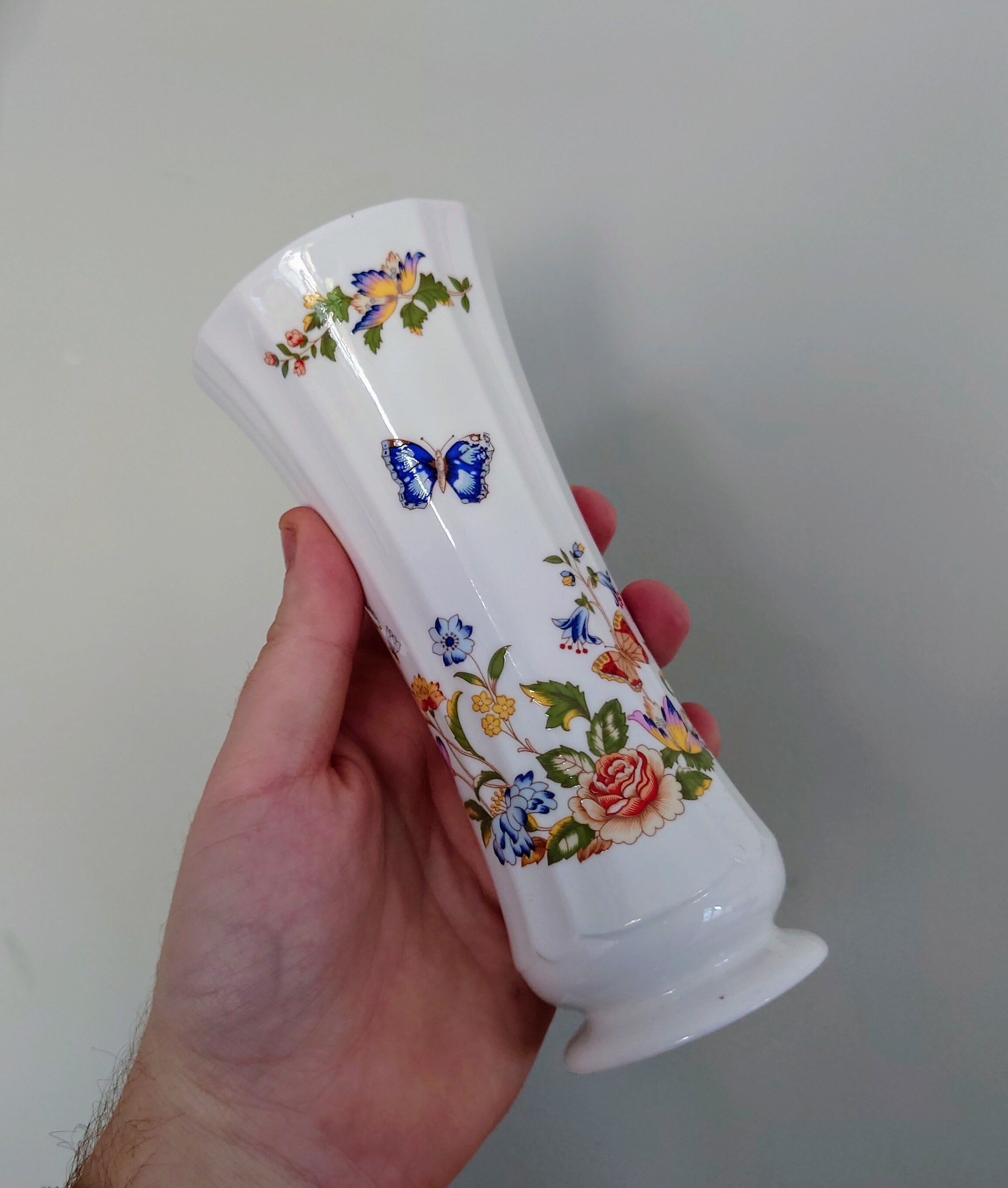 Aynsley bouquet Vase Small Posey Cottage Garden Fine Bone China Porcelain Made in England Country Cottage Pattern Collectable Vintage