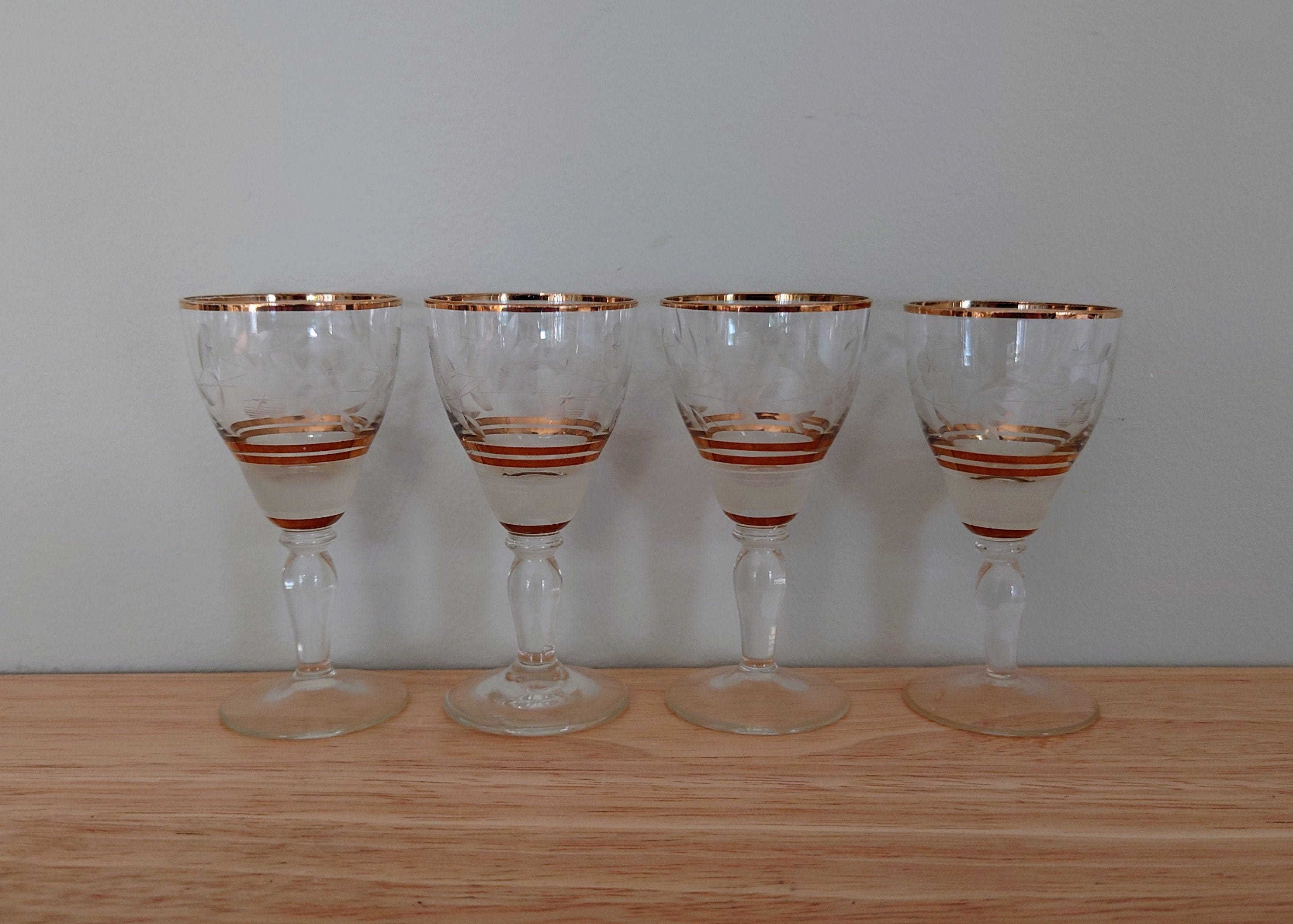Vintage Drinking Glasses Wine Set of 4 Gold Etched Modernist Luminarc glasses Cocktail party Liquor Shot Glasses