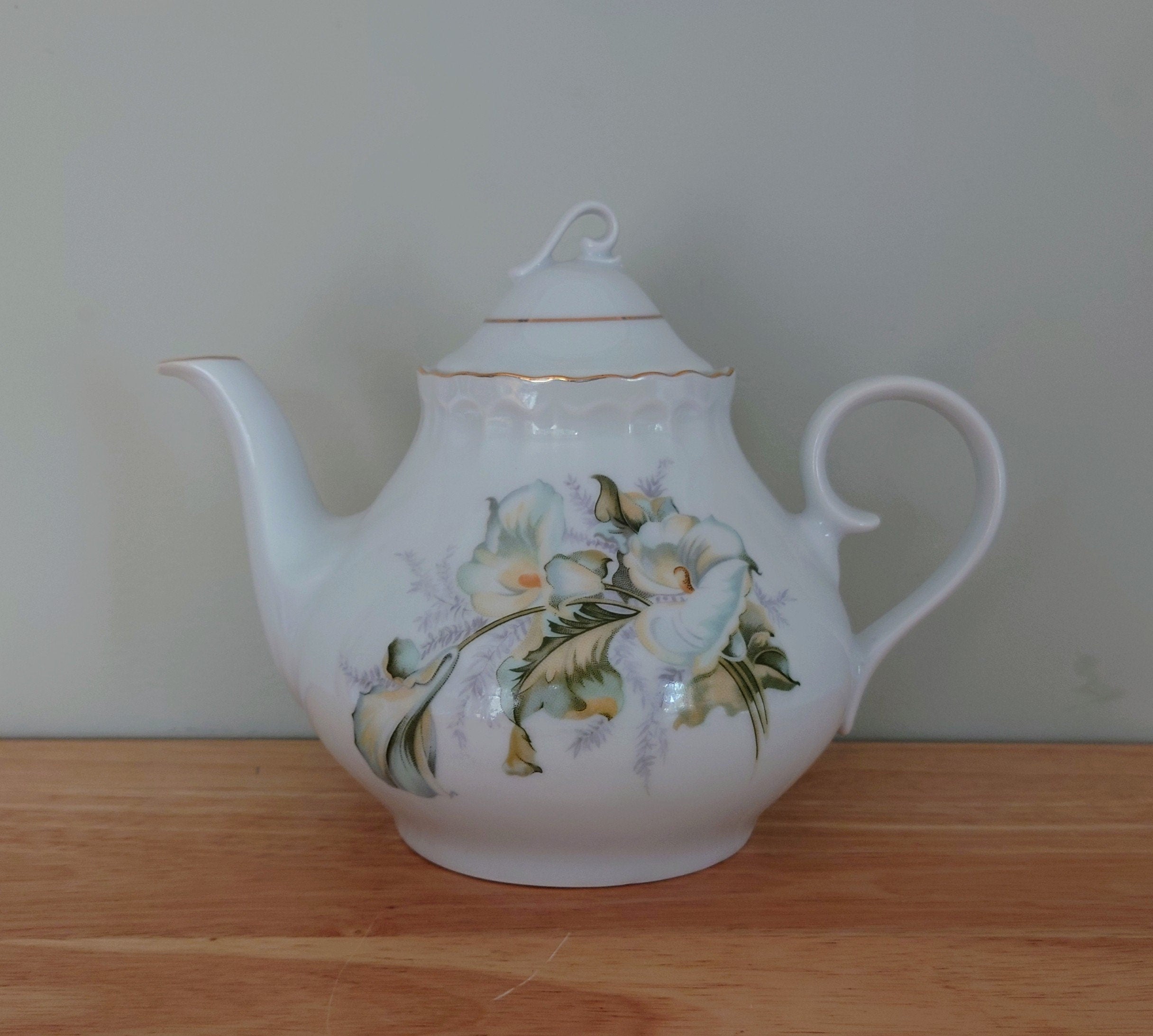 Vintage Floral Teapot White and Green Flowers Afternoon Tea Party Ceramic Teapot Large Decorative Ornamental Teapot Gift Floral Lilies
