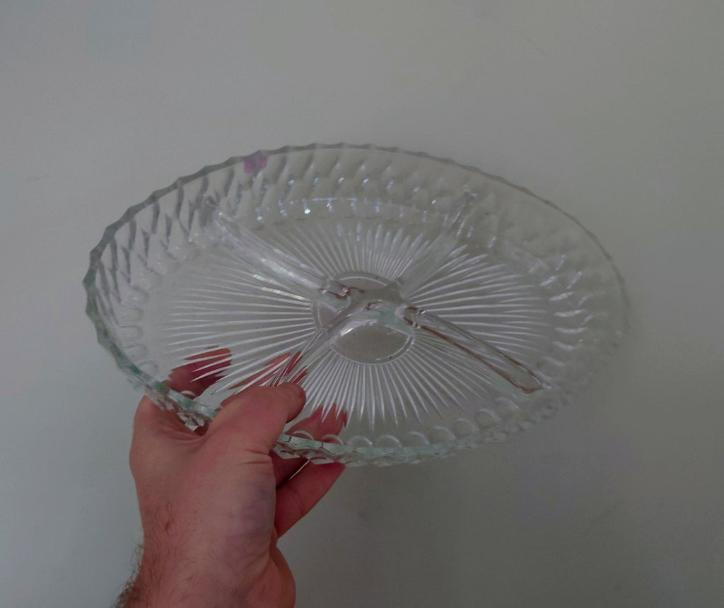 Vintage Relish Tray 3 compartments Glass Dish Serving Snacks  Kitchenware Retro 1970's. Kitsch Clear Serving Tray Retro