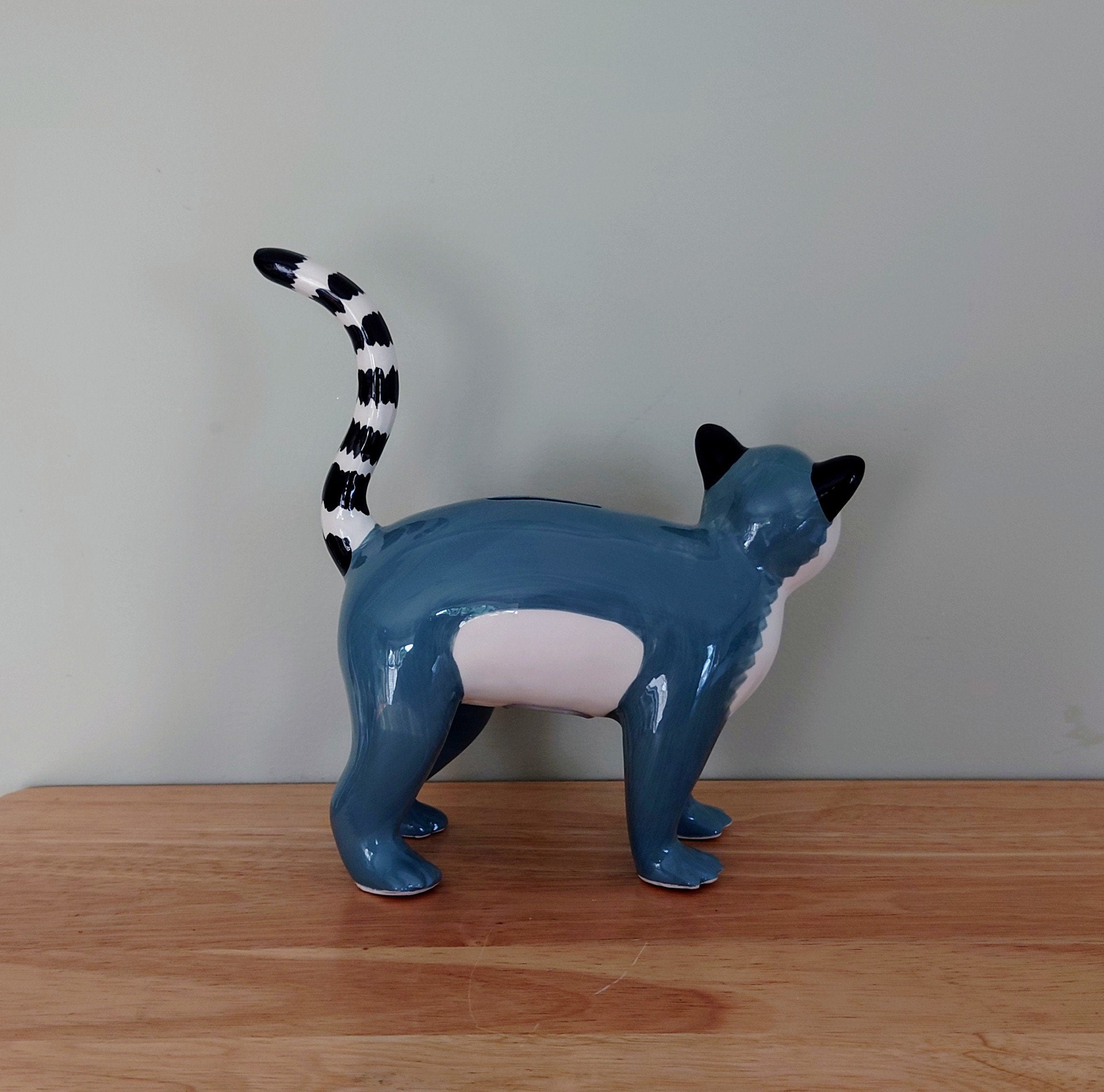 Vintage ringed tail lemur Piggy Bank Kitsch Money Box Pig Piggybank Ceramic Piggy Bank Tip Box Coin Bank Meerkat Figurine