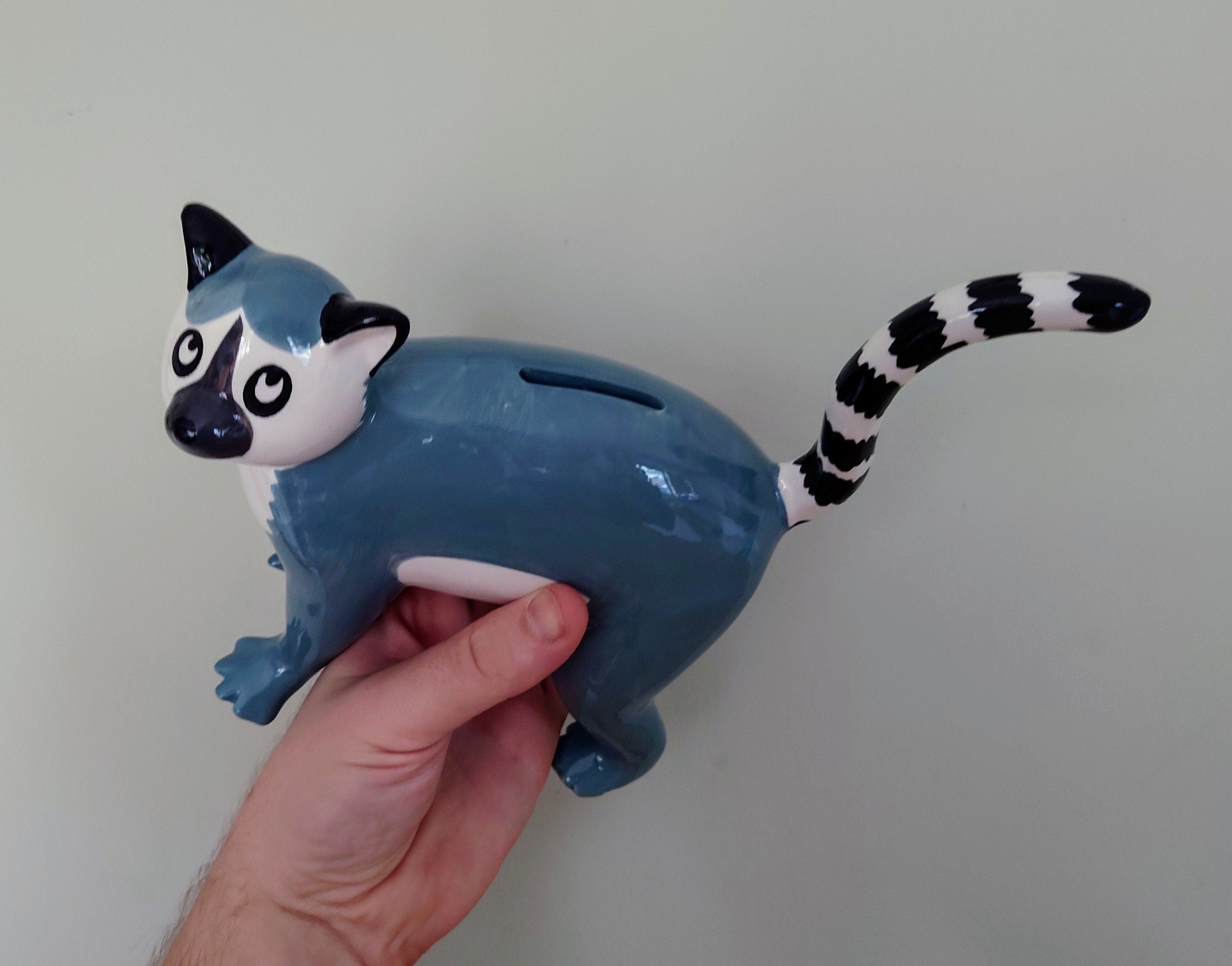 Vintage ringed tail lemur Piggy Bank Kitsch Money Box Pig Piggybank Ceramic Piggy Bank Tip Box Coin Bank Meerkat Figurine
