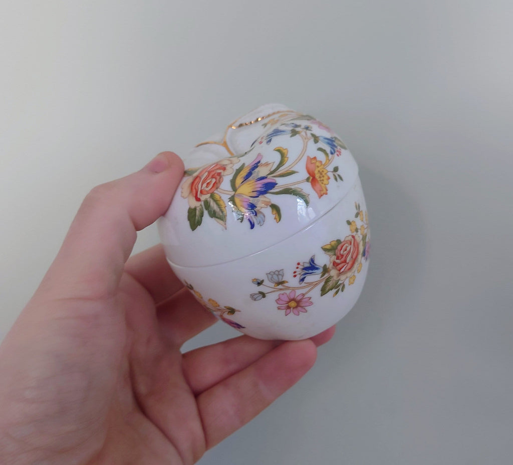 Apple Trinket Box Cottage Garden Aynsley Jewellery Fine Bone China Porcelain Made in England Cottage Garden Pattern Collectable Vintage
