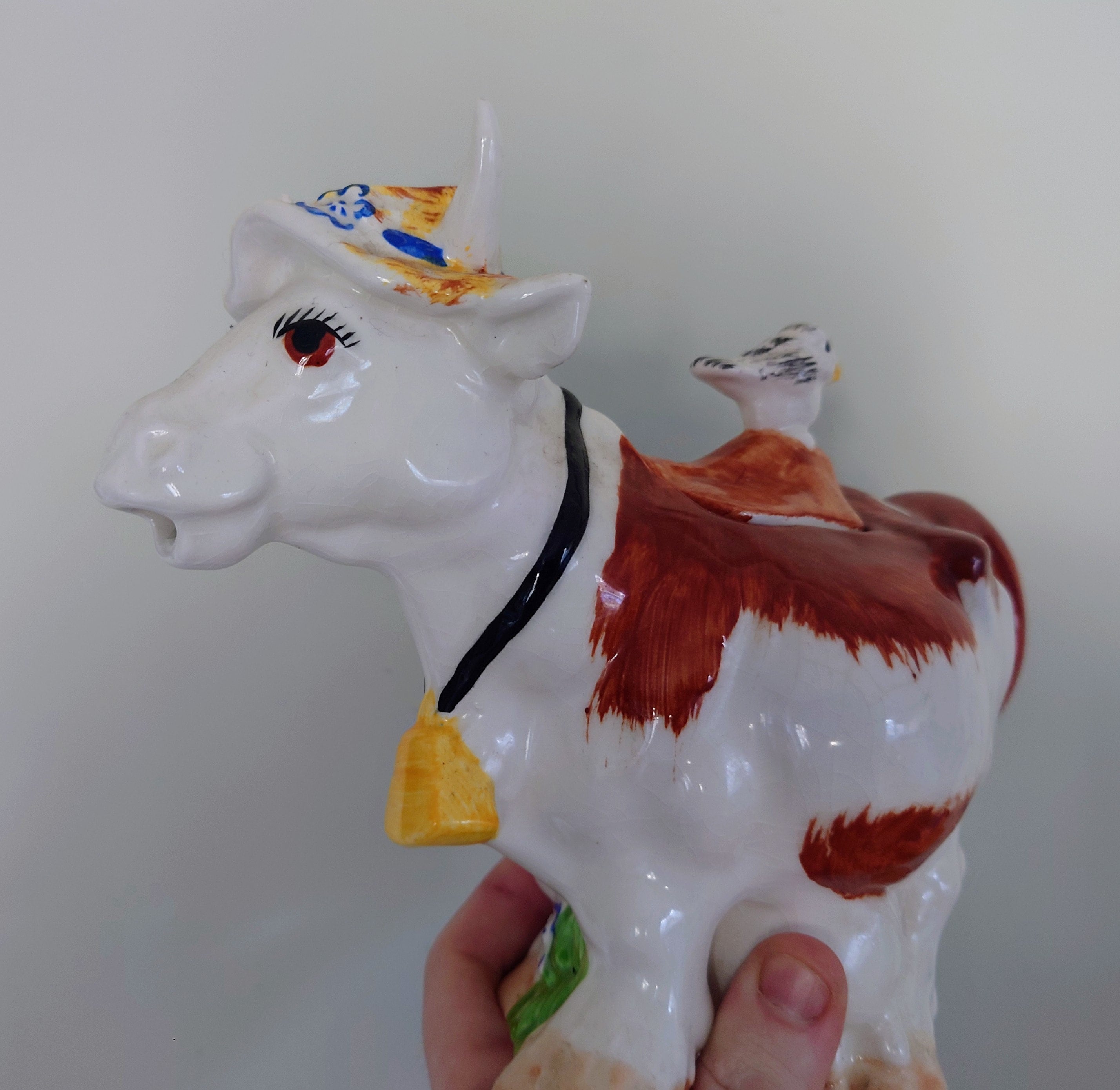 Vintage Cow Teapot Decorative Novelty Ornamental Cow Teapot Afternoon Tea Party Ceramic Teapot  Milk Cow Dairy