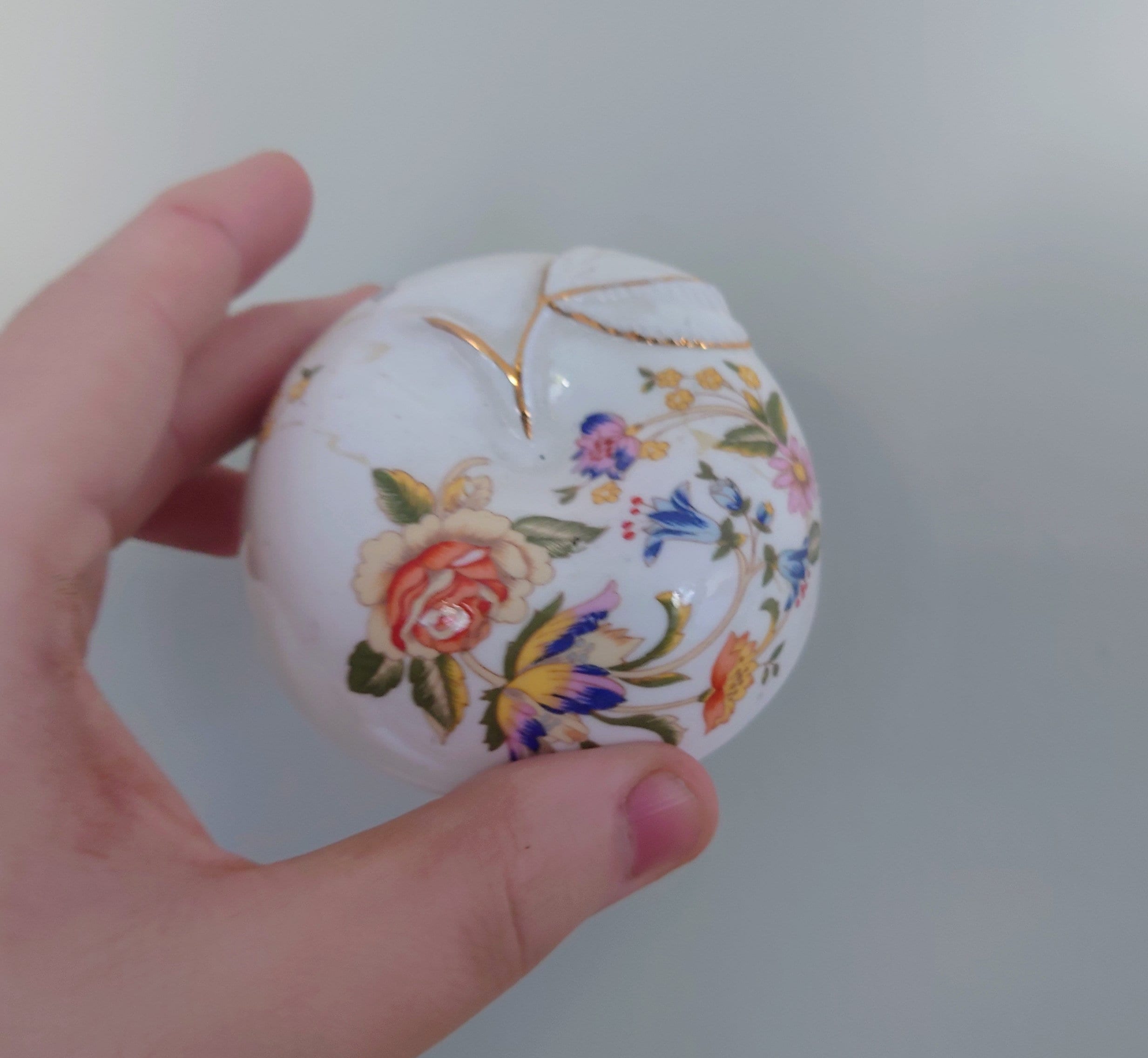 Apple Trinket Box Cottage Garden Aynsley Jewellery Fine Bone China Porcelain Made in England Cottage Garden Pattern Collectable Vintage
