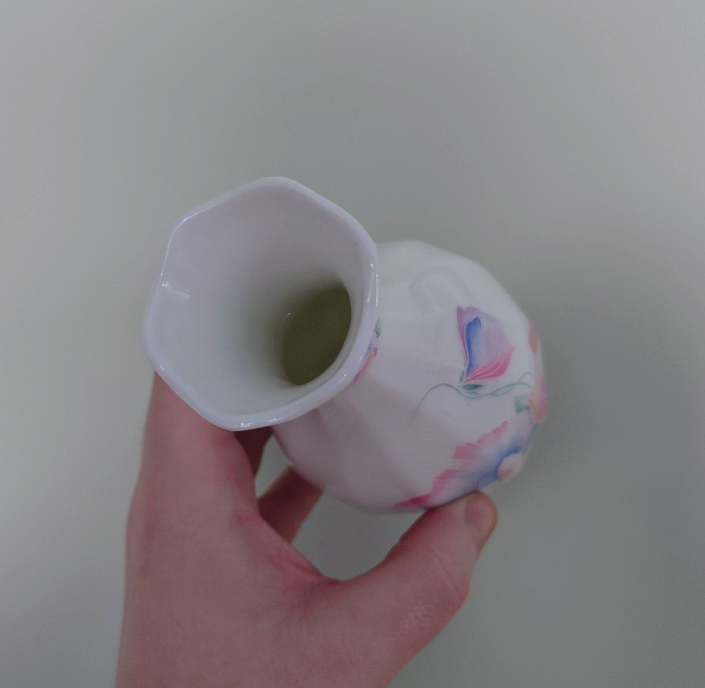 Little Sweetheart Aynsley Essex Vase  6 3/4" Porcelain Made in England Little Sweetheart Pattern Collectable Vintage