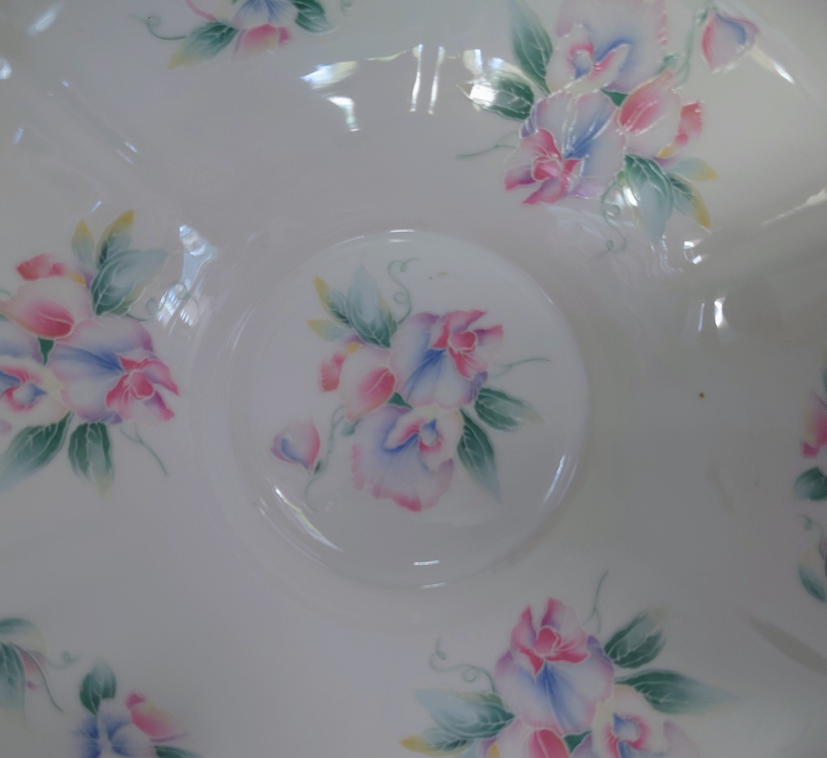 Aynsley - Little Sweetheart -   Serving Bowl Fine Bone China Porcelain Made in England Pattern Collectable Vintage Plate Fruit Bowl