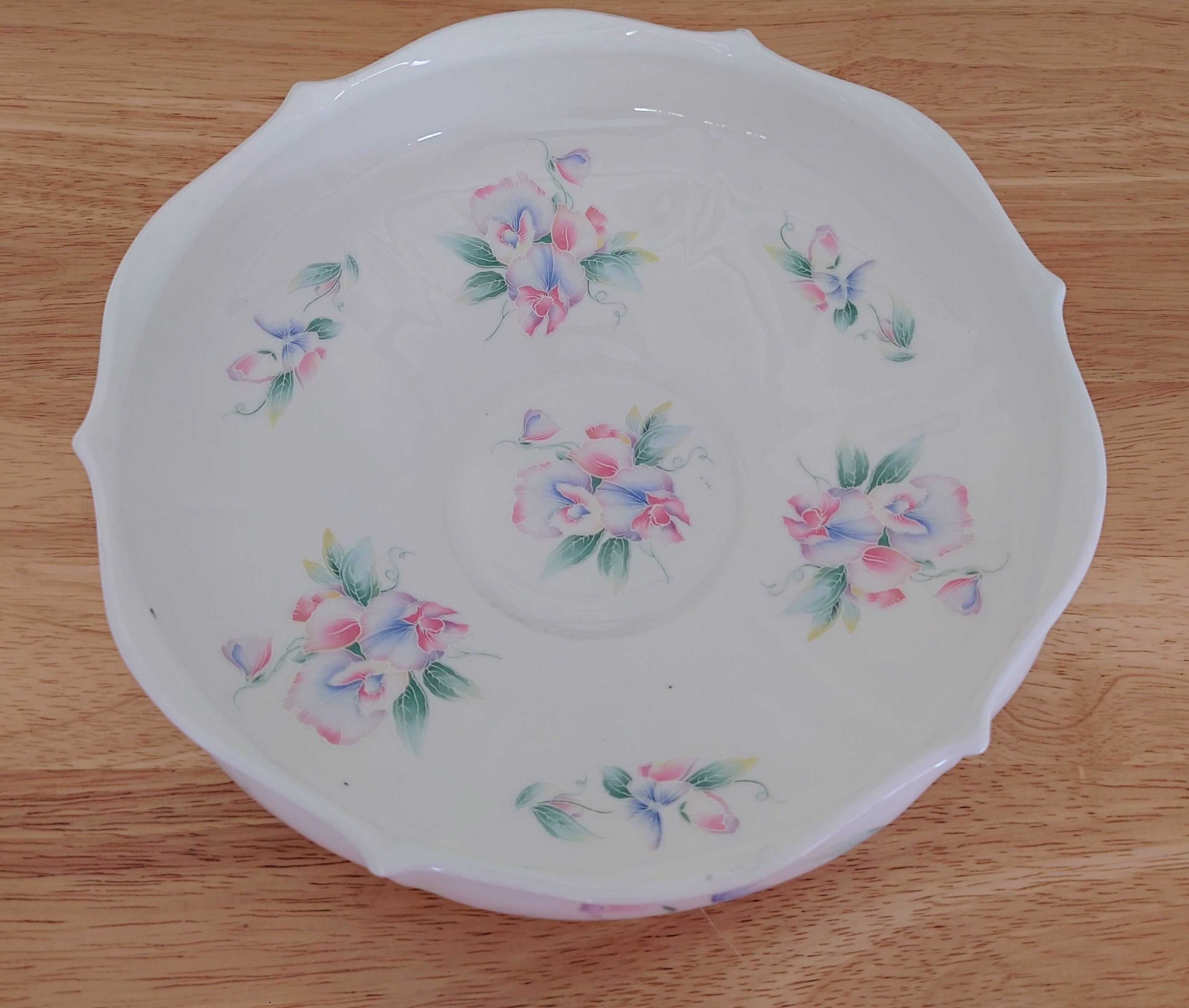 Aynsley - Little Sweetheart -   Serving Bowl Fine Bone China Porcelain Made in England Pattern Collectable Vintage Plate Fruit Bowl