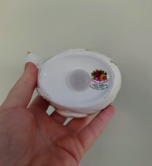 Royal Albert Old Country Roses Potpourri Bird Pomander Porcelain Bird Figurine  Pot-pourri.