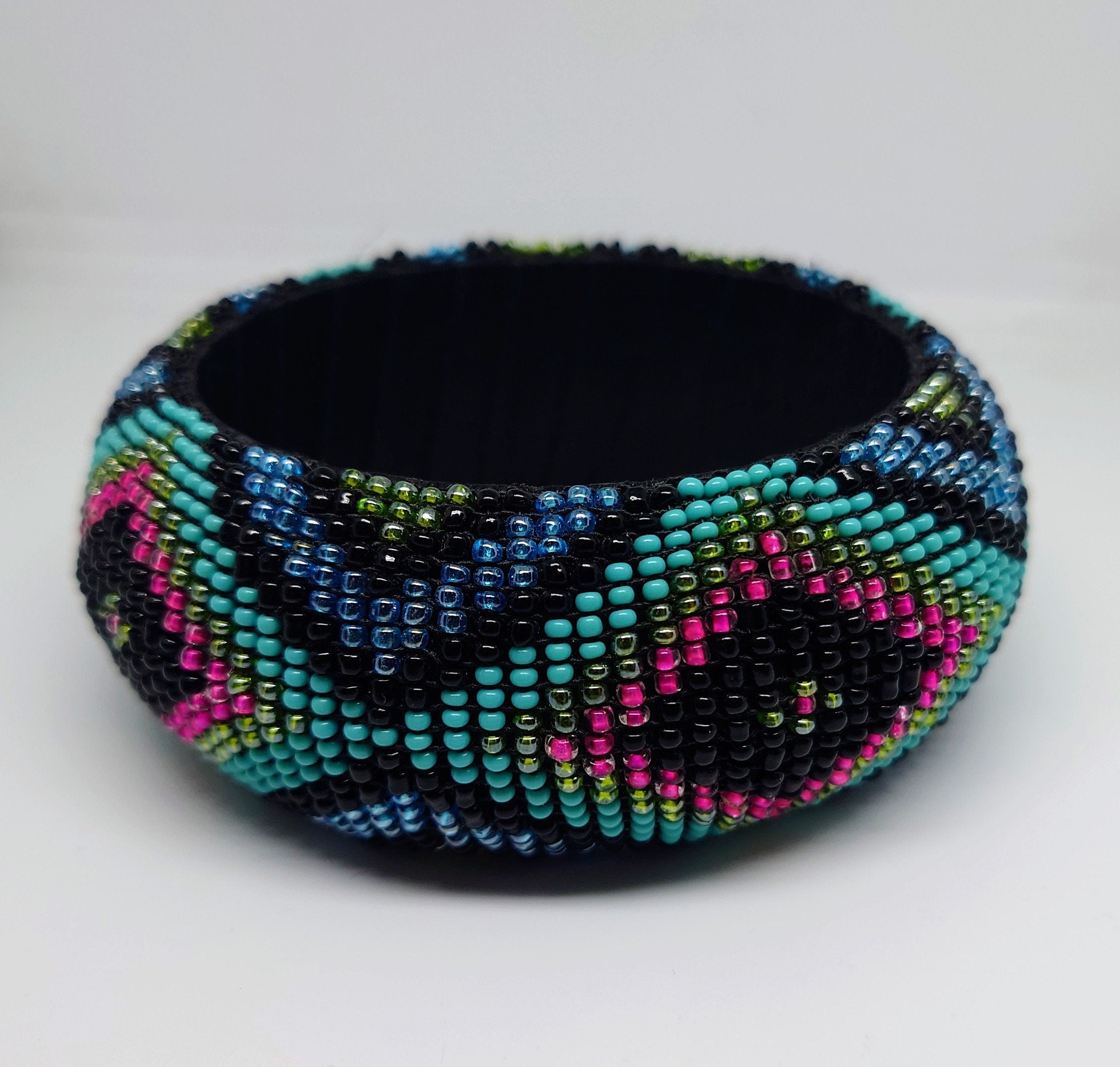 Vintage Seed Beaded Bracelet Blue and Black Round Chunky Retro Costume Jewellery Jewelry