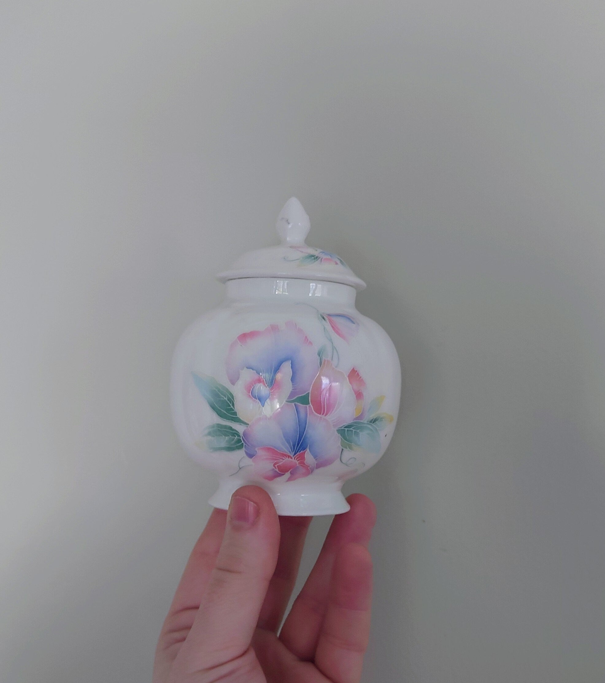 Little Sweetheart Spice Jar Fine Bone China Porcelain Made in England Little Sweetheart  Pattern Collectable Vintage 4 1/2"