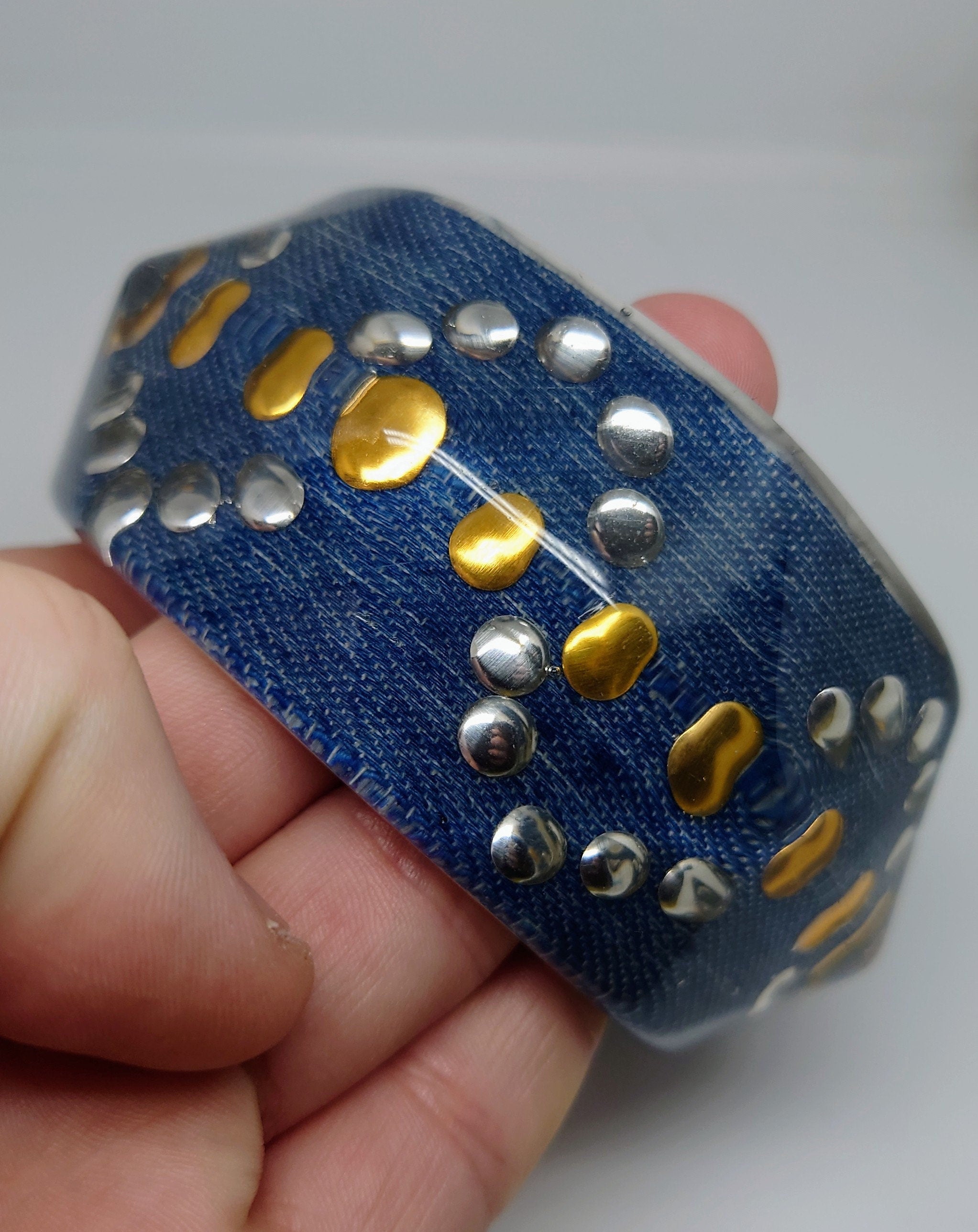 Vintage Chunky Blue Jean  Lucite Bracelet Bangle Blue  Costume Jewellery Jewelry Large Blue Industrial Plastic Bangle Silver Gold Stud