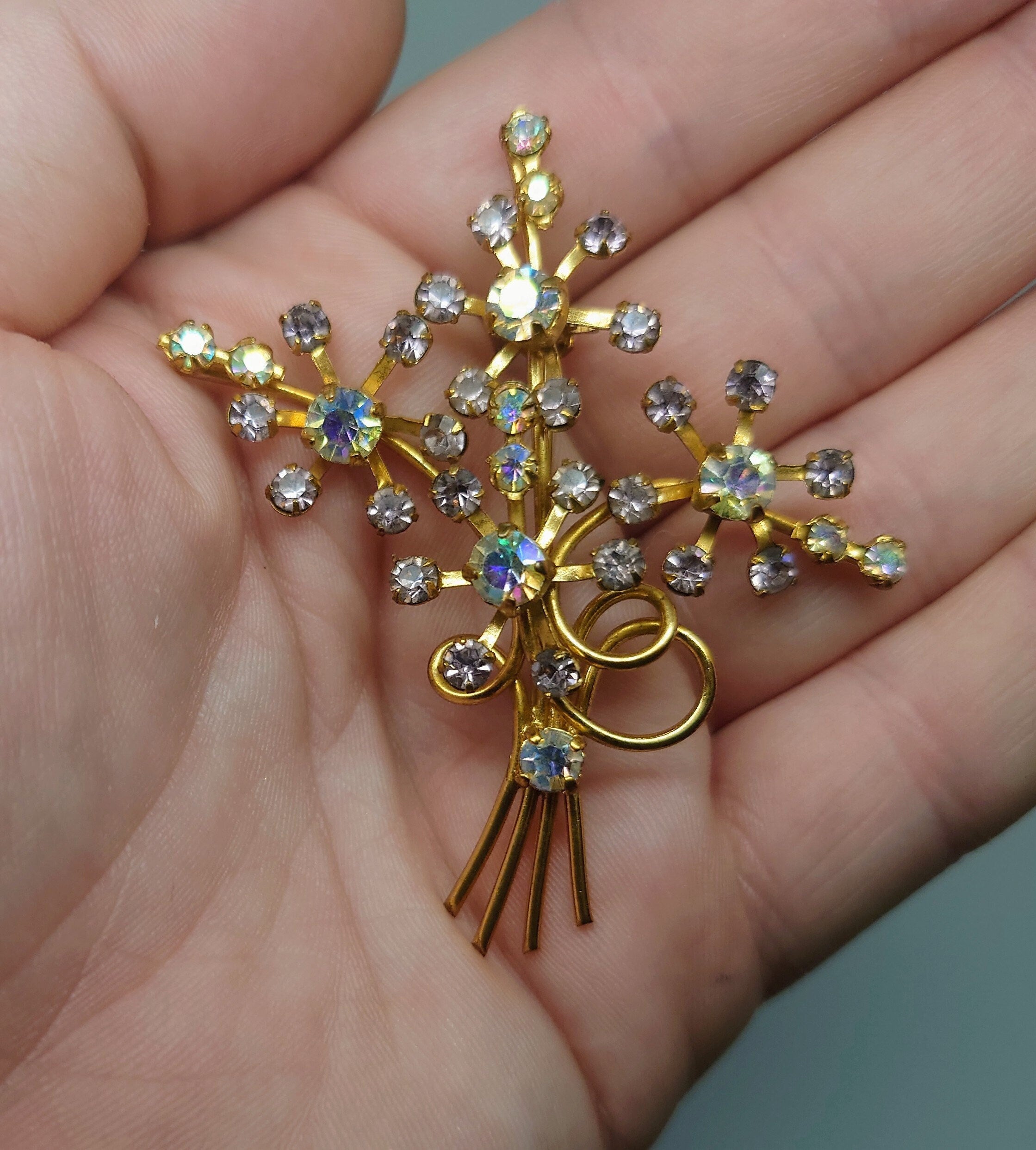 Vintage  Diamond Rhinestone Brooch Pin Costume Jewellery Jewelry Gold Pin Brooch Floral Wire Mid Century 1950's Pin Diamante