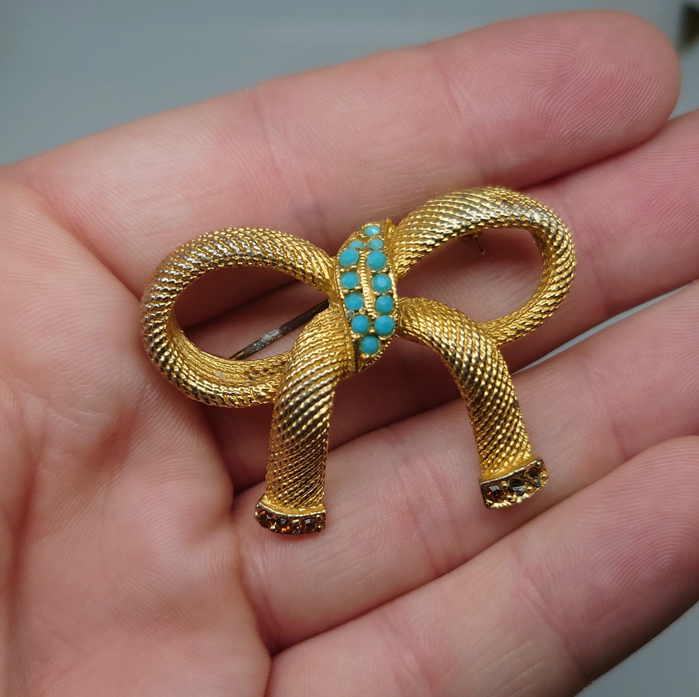 Vintage Gold Bow Brooch Pin Pin Costume Jewellery Jewelry Chain Mail Ribbon Bow Turquoise Rhinestone Gold Bow Brooch Pin