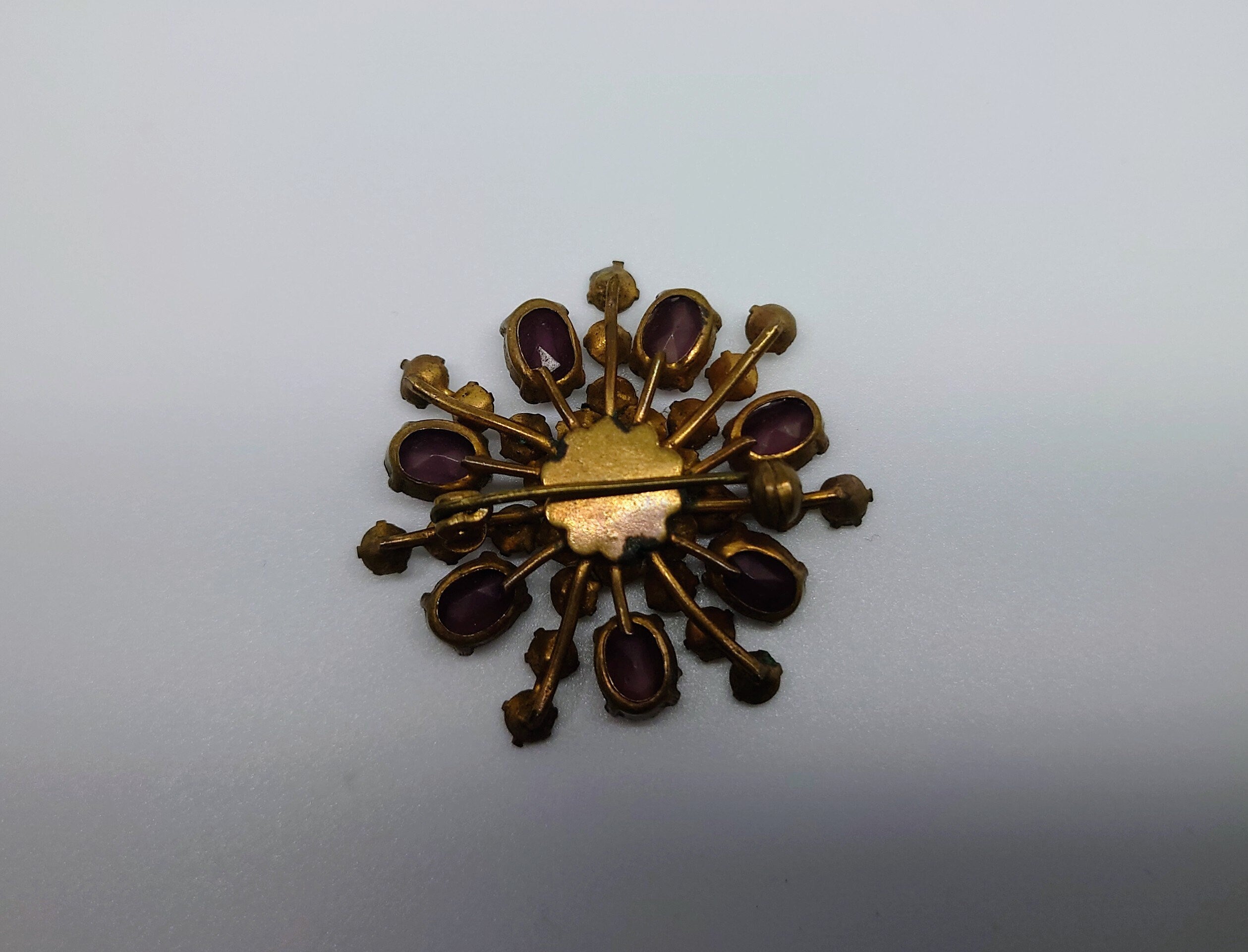 Vintage Floral Pink/Purple Diamond Brooch Gold Tone Metal Costume Jewellery Jewelry Fuax Amethyst and Rose Quartz Unsigned Beauty