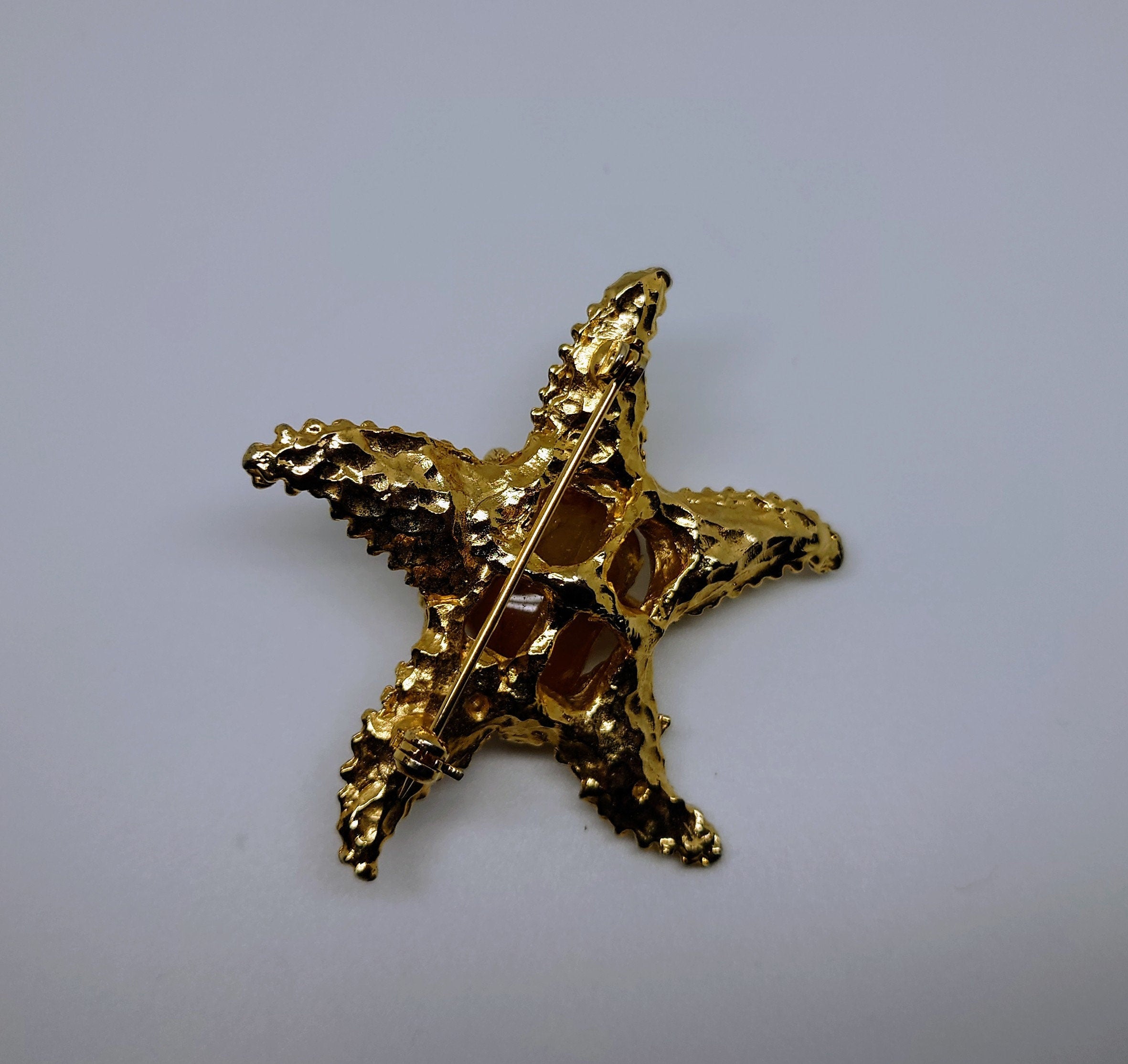Vintage Starfish Brooch Pin Novelty Gold tone Amber Agate Style Stone Satfish Sea Animal Life Novelty Pin Brooch Costume Jewellery