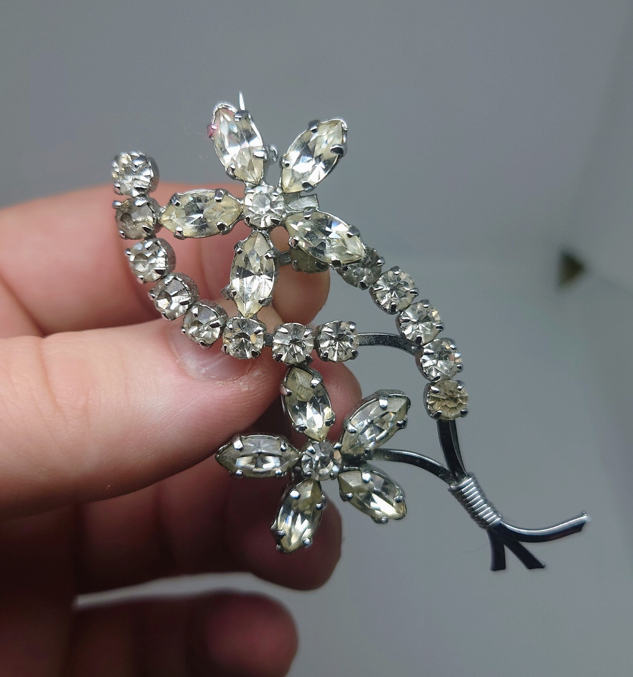 Vintage Floral Brooch Diamante Rhinestone Clear Diamond  Faux Silver Costume Jewellery Jewelry Pin Decorative Flower pin Brooch