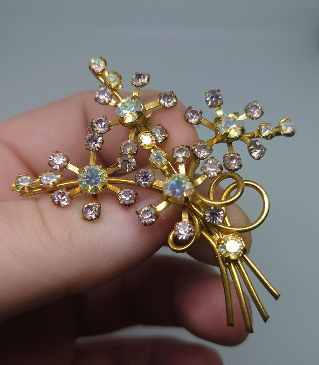 Vintage  Diamond Rhinestone Brooch Pin Costume Jewellery Jewelry Gold Pin Brooch Floral Wire Mid Century 1950's Pin Diamante