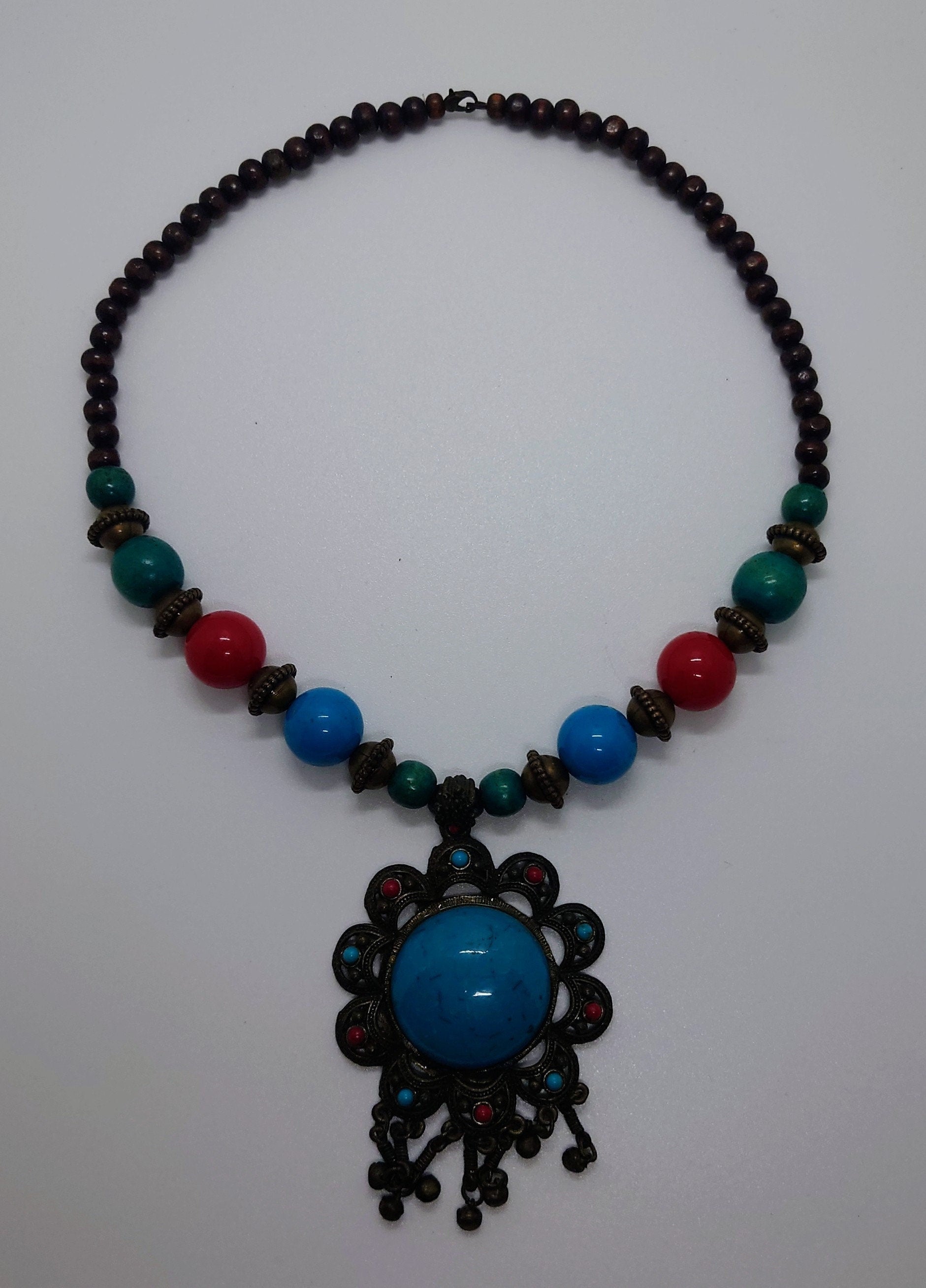 Vintage Blue and Pendant Vintage Necklace Lucite and Metal Bead Lucite Pendant Costume Jewellery Jewelry Boho Chunky Pendant Necklace