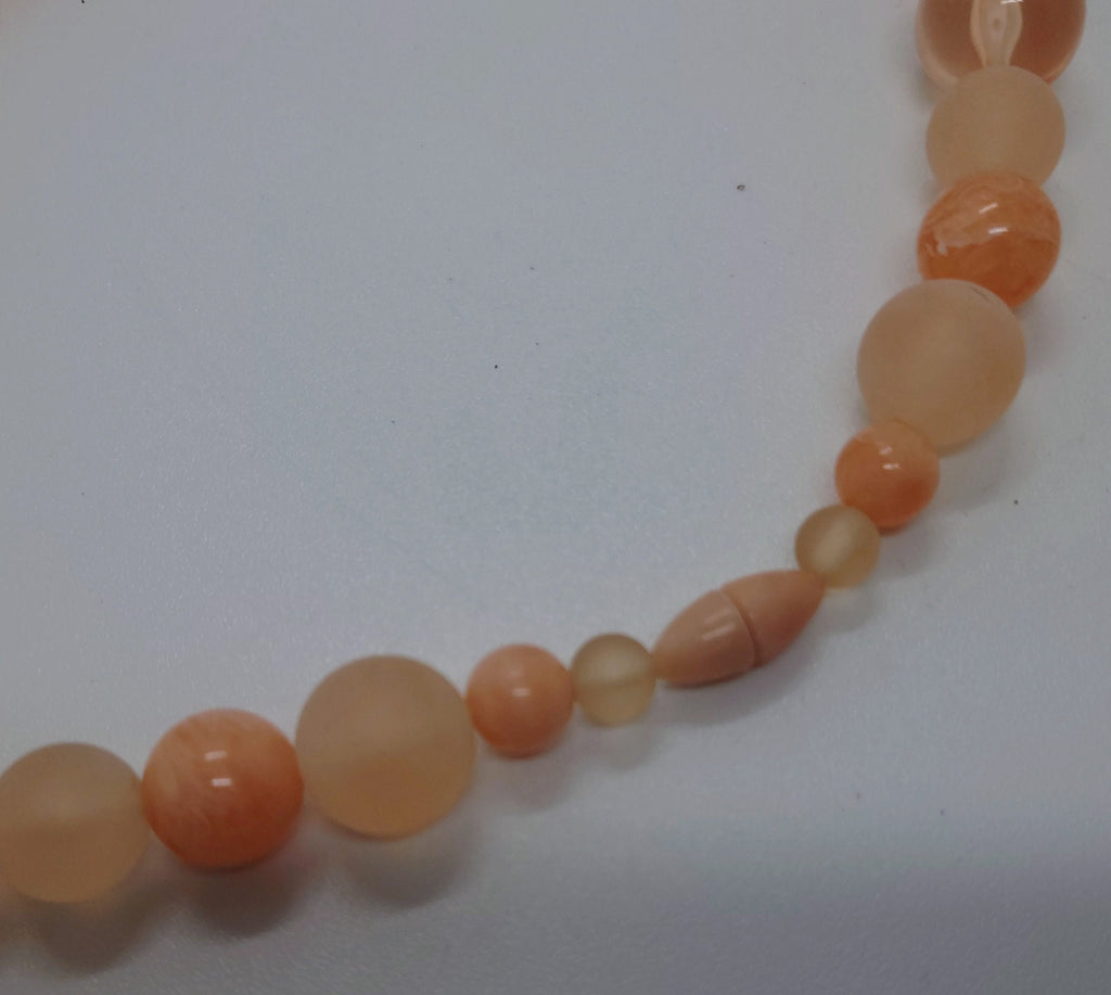 Vintage Necklace Orange Beaded Round Necklace Retro Costume Jewellery Jewelry Peach Screw Clasp Peach Pastel
