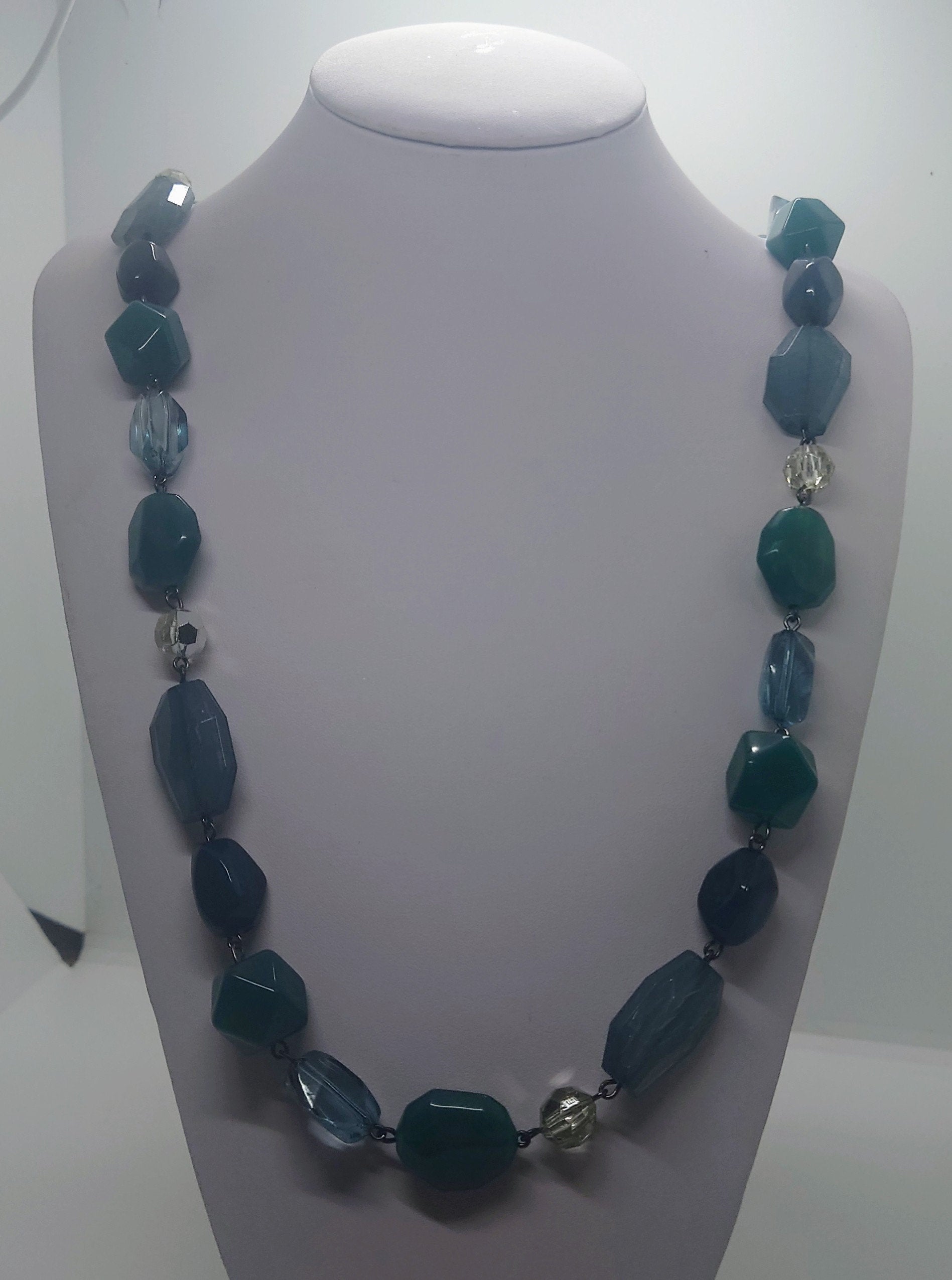Vintage Green Beaded Necklace Lucite Beads, Chunky Costume Jewellery Jewelry  Boho Style