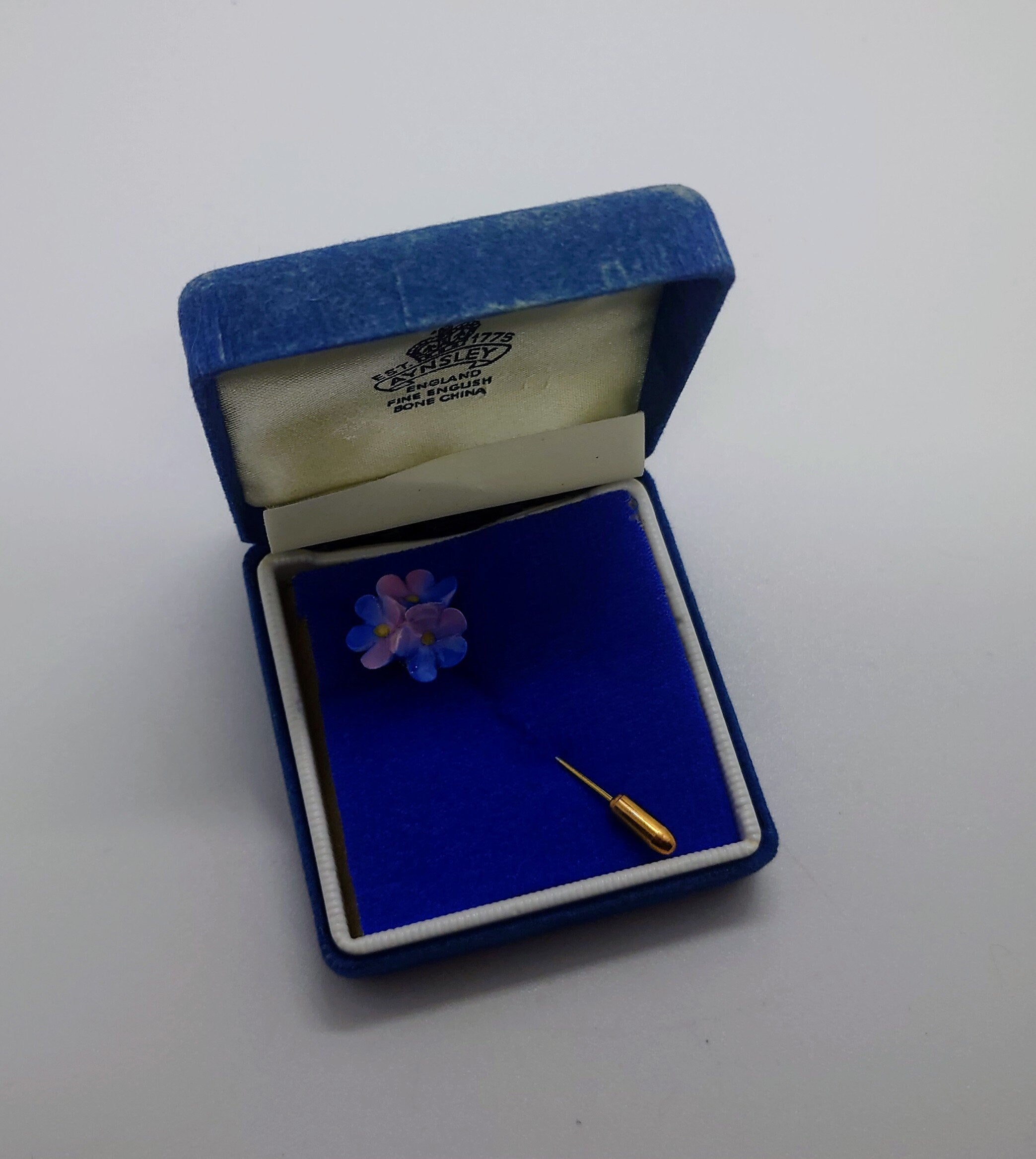 Vintage Hat Pin Floral Pansies Fine Bone China Blue Flower Pin Aynsley Brooch Costume Jewellery Jewelry Boxed bobby pin