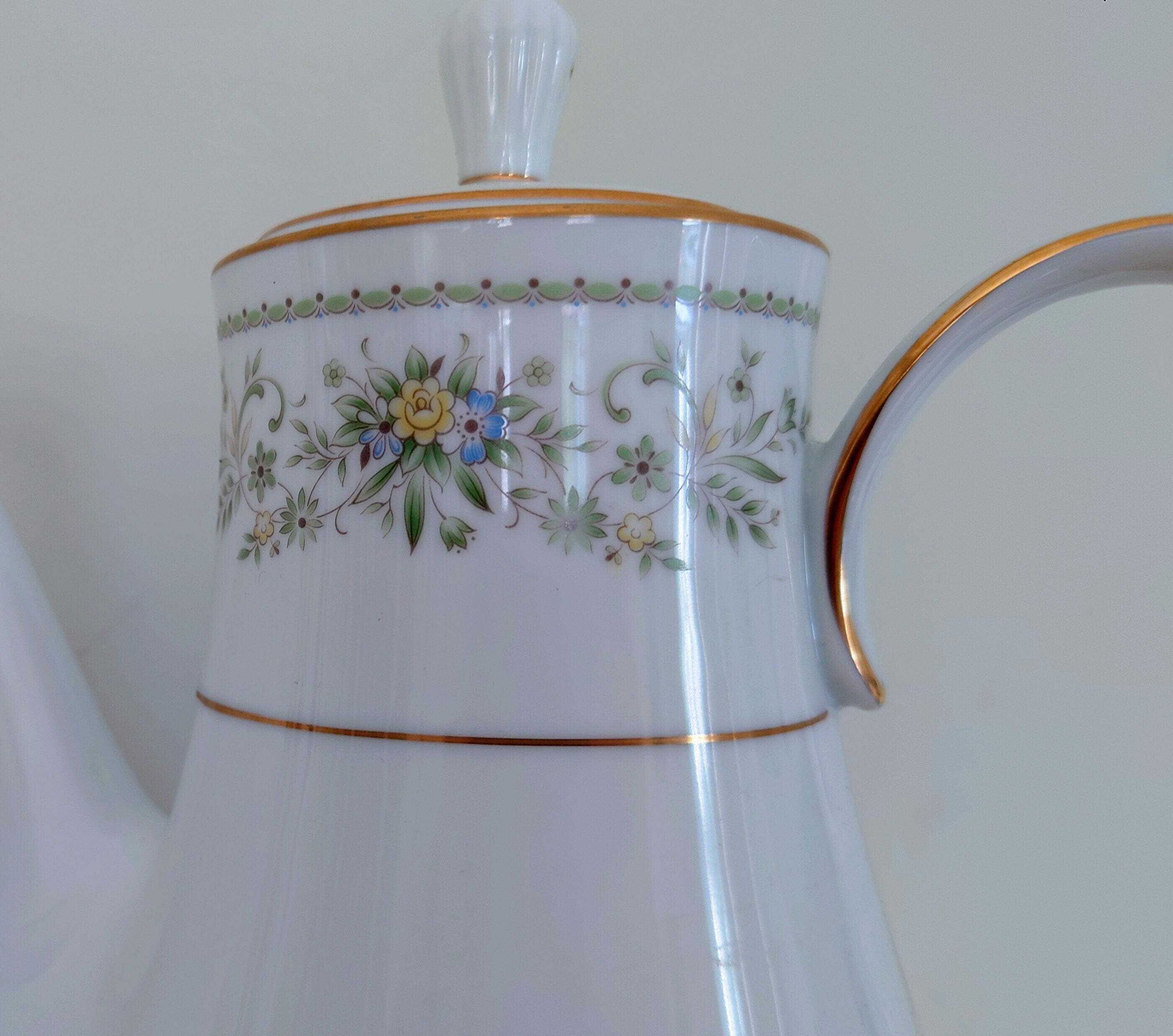 Vintage Teapot/ Coffee Pot and Sugar Bowl White Porcelain Afternoon Tea Party Noritake Green Hill china white teapot Collectable Glazed