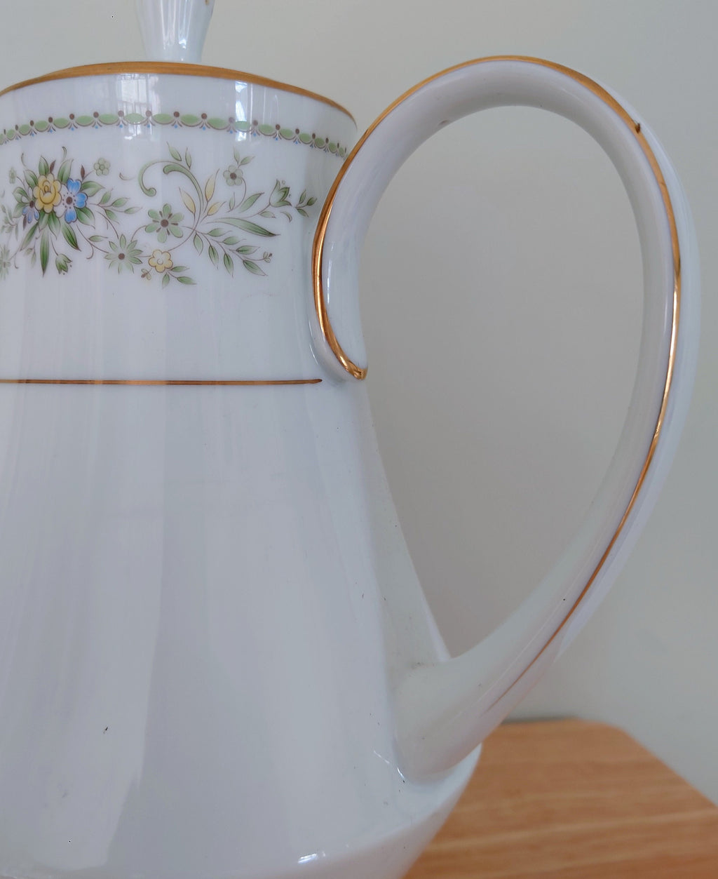 Vintage Teapot/ Coffee Pot and Sugar Bowl White Porcelain Afternoon Tea Party Noritake Green Hill china white teapot Collectable Glazed