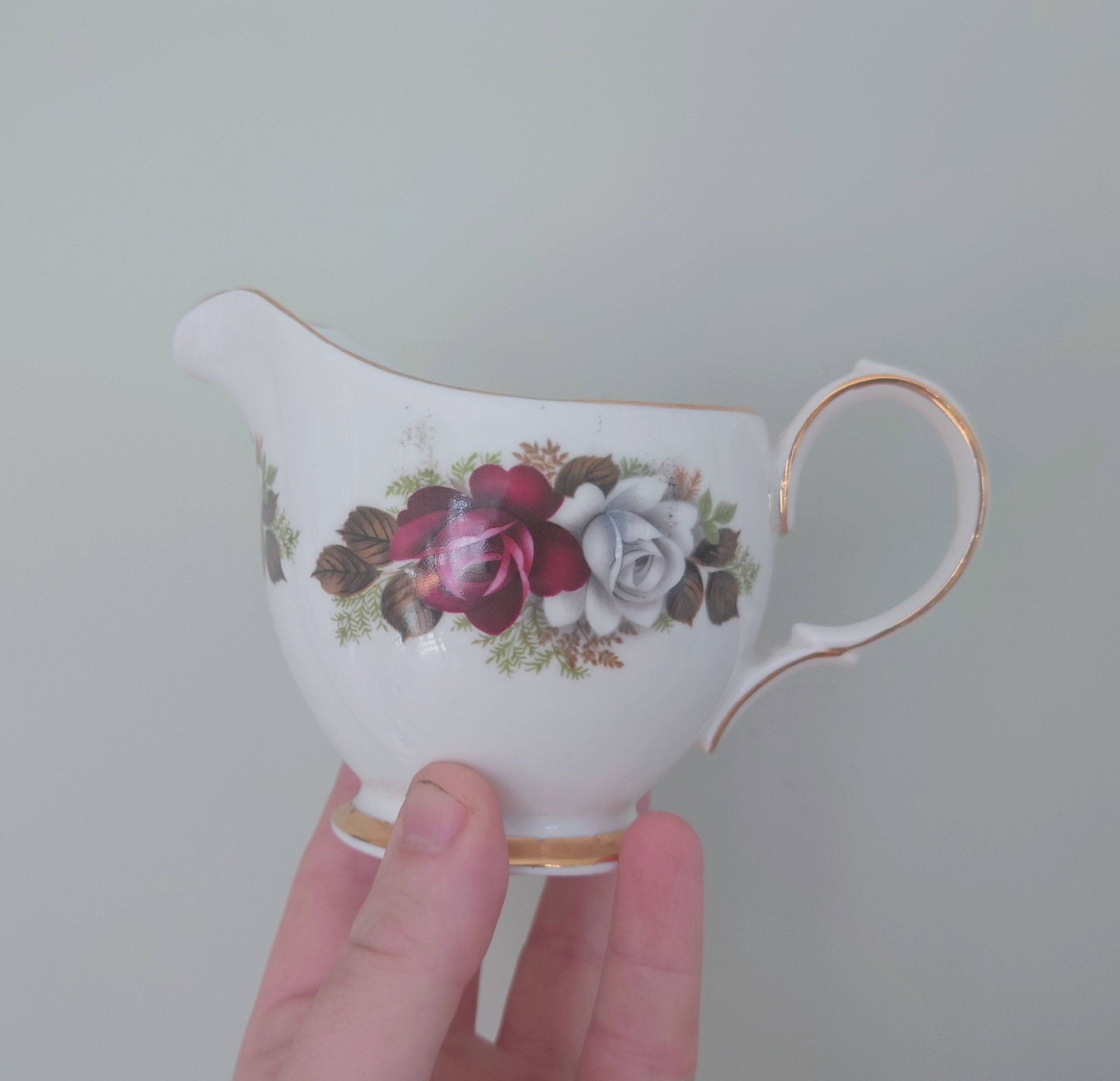 Vintage Milk Jug and Sugar Bowl Creamer Set of 3 Fine Bone China Made in England Blue and White Porcelain Afternoon Tea Gold Gilt Red Floral
