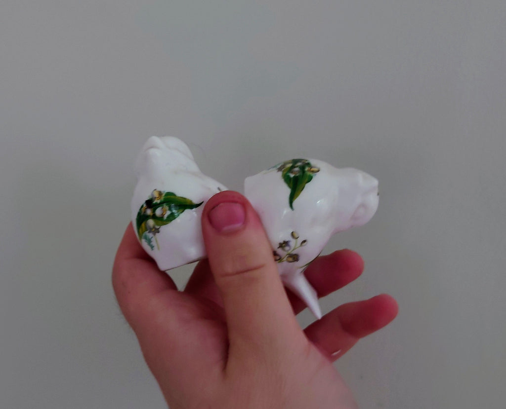 Vintage Salt and Pepper Shaker Bird Floral Cruets Ceramic Novelty Shakers / Collectible Kitchenalia Pottery Tableware Dispensers