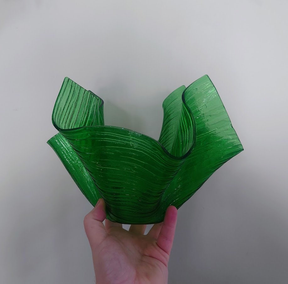Vintage Handkerchief Footed Bowl Emerald Green Large, Art Glass Retro Chance Glass Murano Style Mid Century Decorative Retro