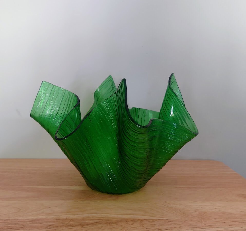 Vintage Handkerchief Footed Bowl Emerald Green Large, Art Glass Retro Chance Glass Murano Style Mid Century Decorative Retro