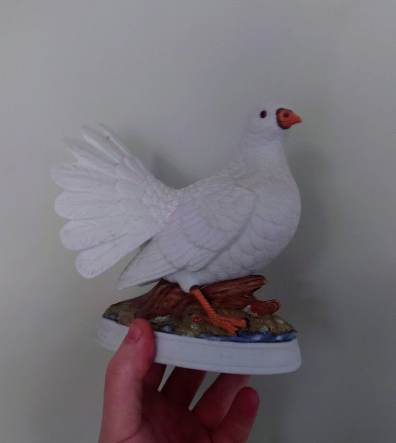 Dove Porcelain Figurine Vintage Turtle Doves Pottery Dove Loves Floral Bouqute in Love Fine Porcelain Mothers Day gift Wedding Gift
