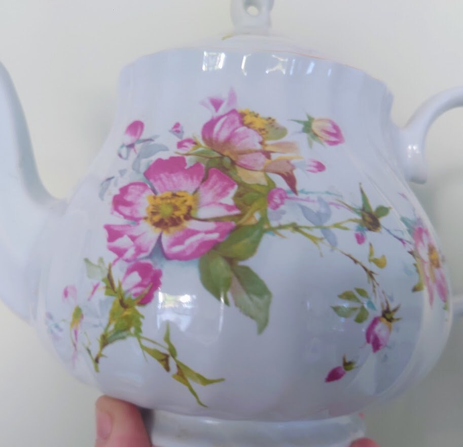 Vintage Teapot Floral Pink, Yellow Flowers, Swirl Collectable Decorative Teapot Gold Gilt Afternoon Tea Rayware White and Pink Teapot