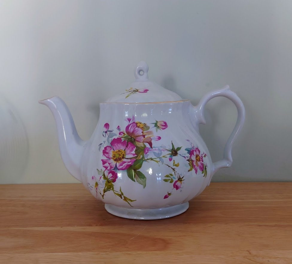Vintage Teapot Floral Pink, Yellow Flowers, Swirl Collectable Decorative Teapot Gold Gilt Afternoon Tea Rayware White and Pink Teapot