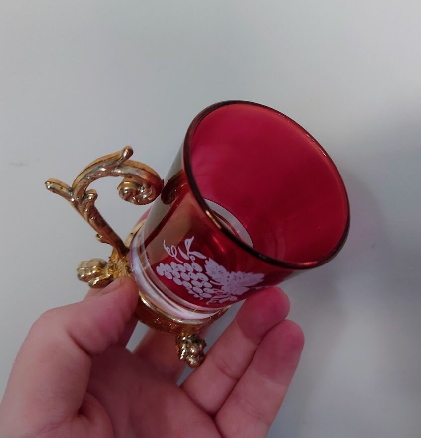 Vintage Cranberry Shot Glasses Gold Gilt 1950's Drinking Glasses x 6 Vintage Barware