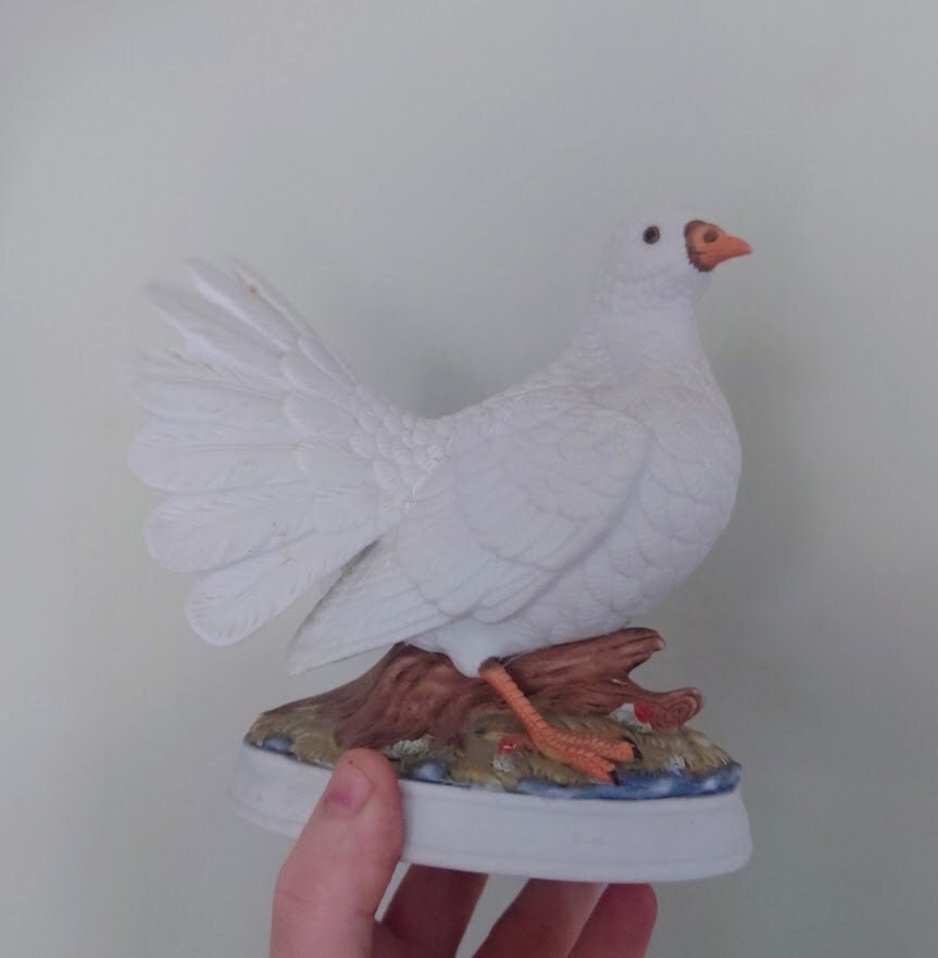 Dove Porcelain Figurine Vintage Turtle Doves Pottery Dove Loves Floral Bouqute in Love Fine Porcelain Mothers Day gift Wedding Gift