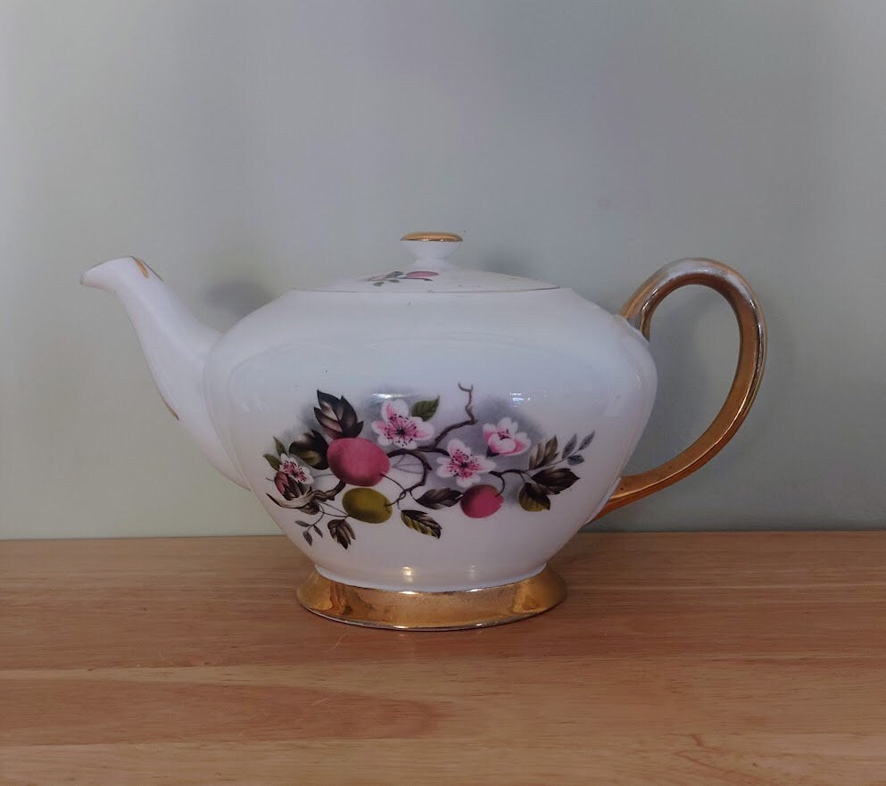Vintage Gold Gilt Teapot Pearlized Lustre  Floral Design Pattern Afternoon Tea Party Mid Century Porcelain China Teapot 1950s Vintage Teapot