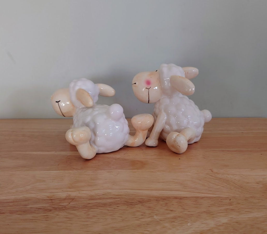 Sheep Figurine Set of 2 Ceramic Sheep Figures Kitsch Sheep Cute Lamb Baby Animal Farm Yard Ceramic Ornament  Sheep Children's Nursery Décor
