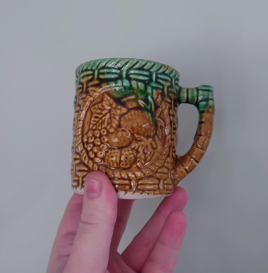 Vintage Jug Earthenware Majolica Style Made in Italy Jug and Cup Pitcher Set  Cocktail Jug, Juice Pitcher Pottery Jug Fruit Ceramic Pattern