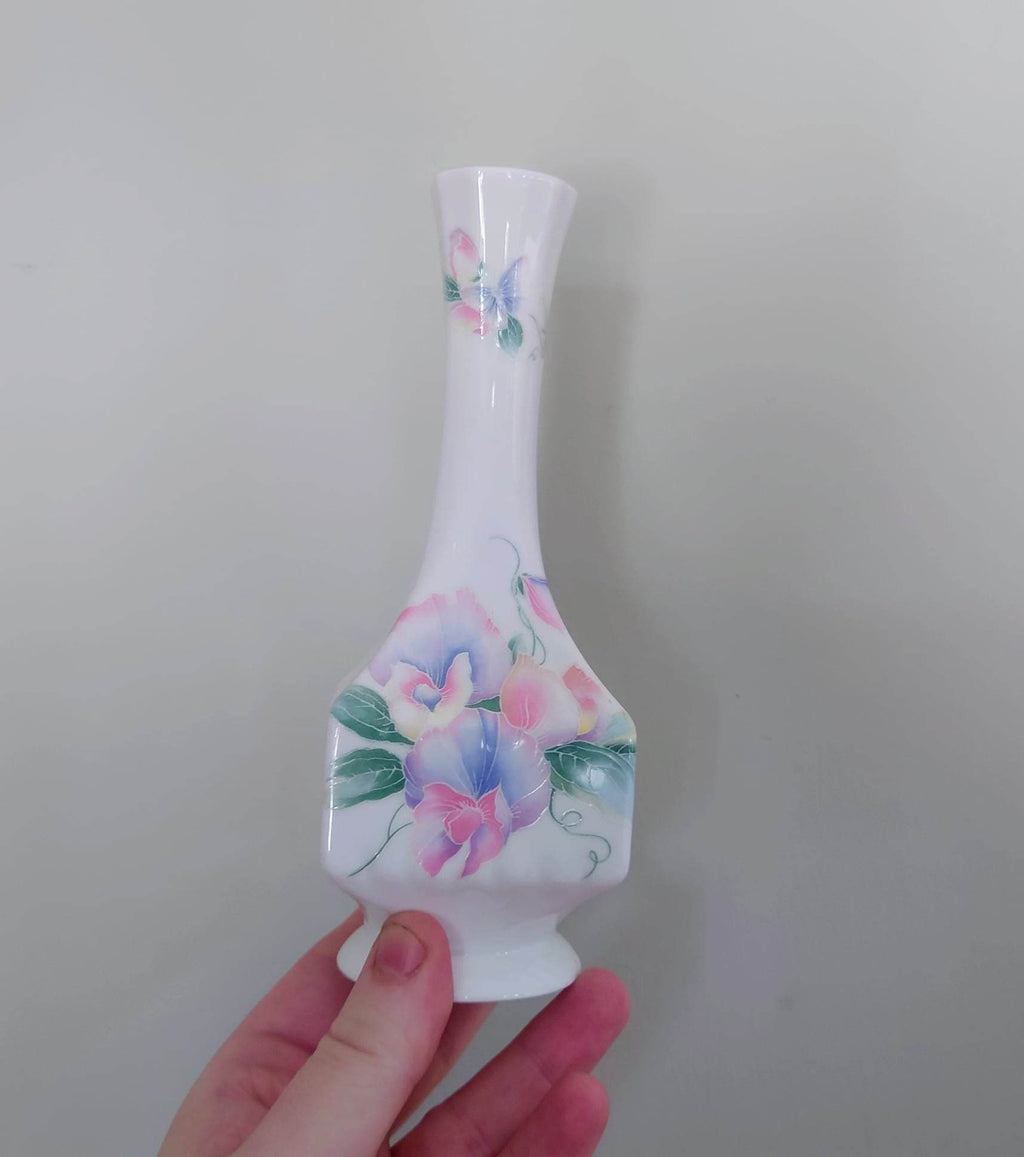 Little Sweetheart Aynsley Bud Vase Vase Porcelain Made in England Little Sweetheart Pattern Collectable Vintage