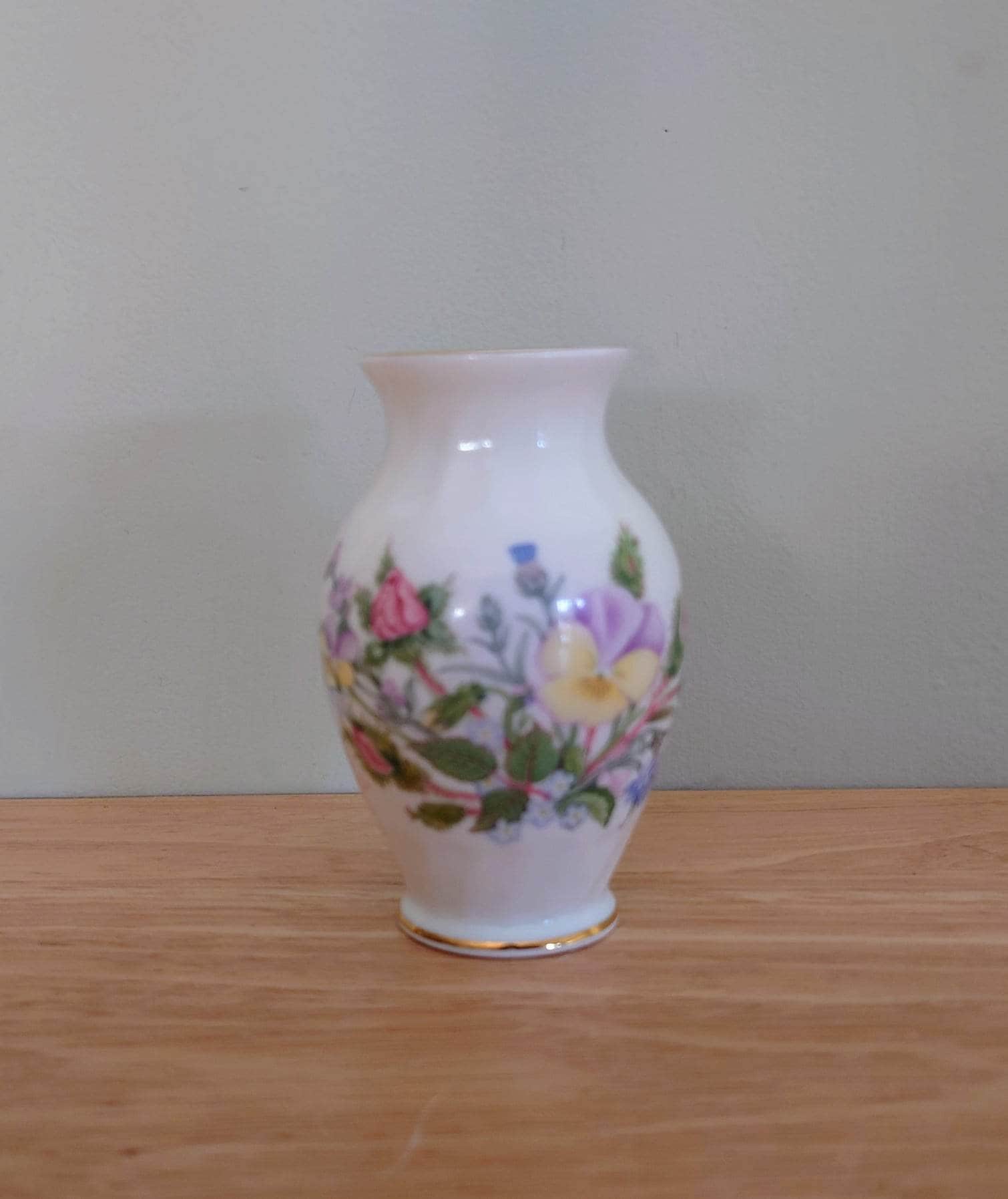 Wild Tudor Aynsley 3'' Small Bud Vase  Porcelain Made in England Wild Tudor Pattern Collectable Vintage Fine Porcelain Ceramic Floral Vase