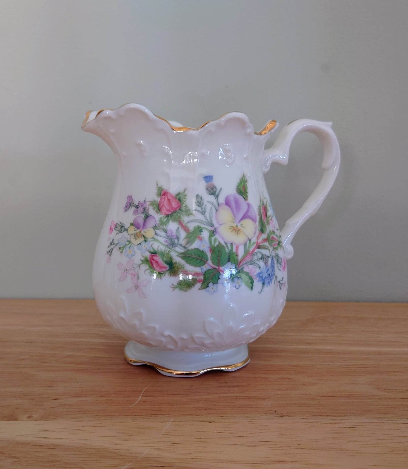 Aynsley 12 Oz  4'' Milk Jug Wild Tudor Fine Bone China Porcelain Made in England Wild Tudor Pattern Collectable Vintage Jug Décor