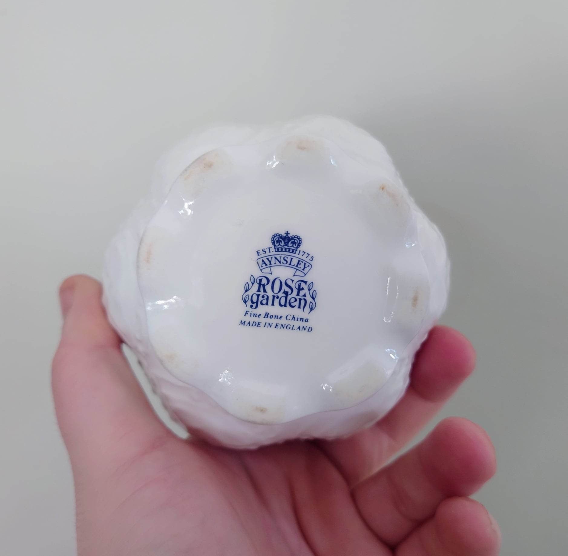 Rose Garden Aynsley Bud Vase Frill 15cm  Porcelain Made in England Rose Garden Collectable Vintage